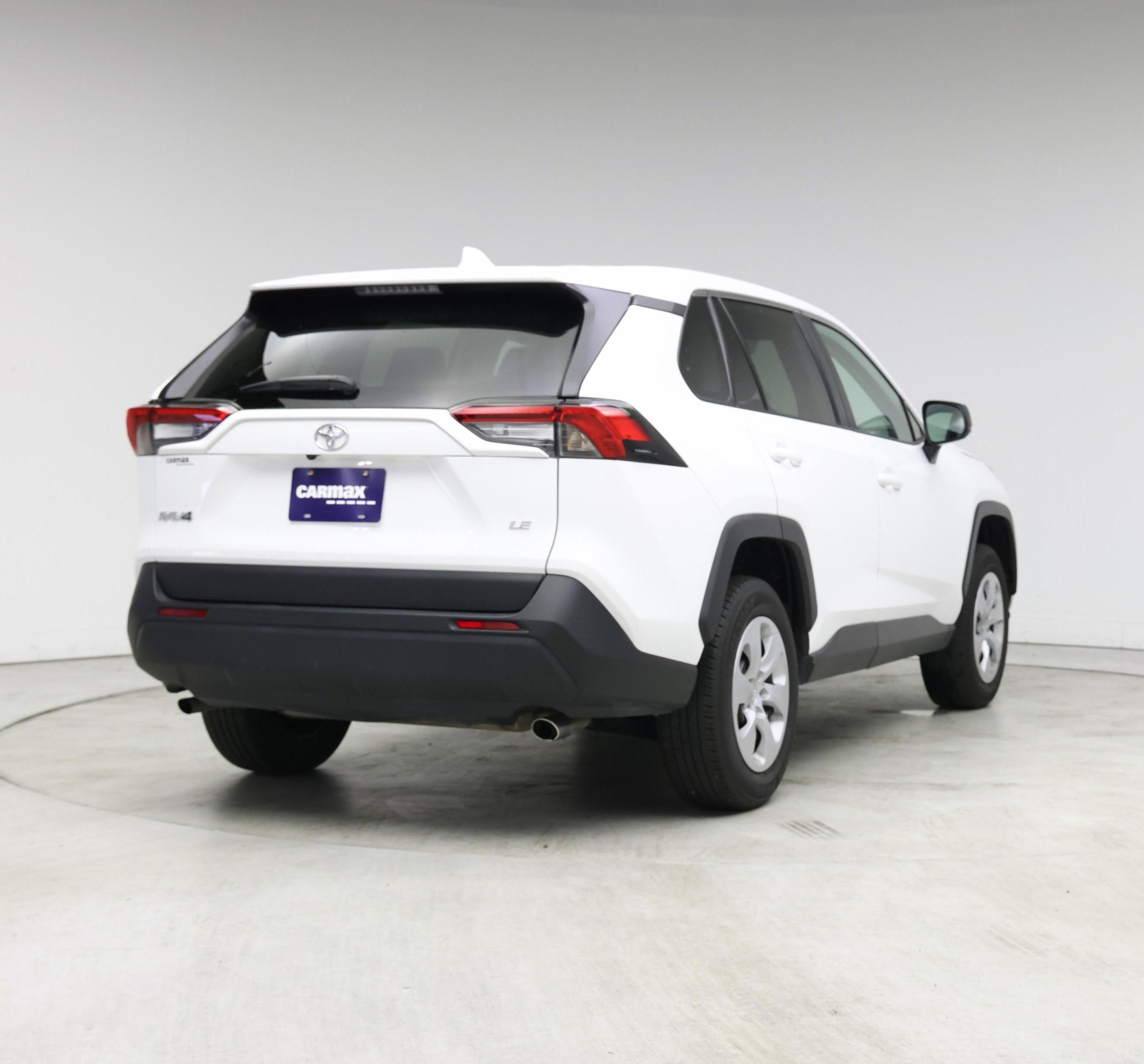 Thumbnail: 2024 Toyota RAV4 - 8