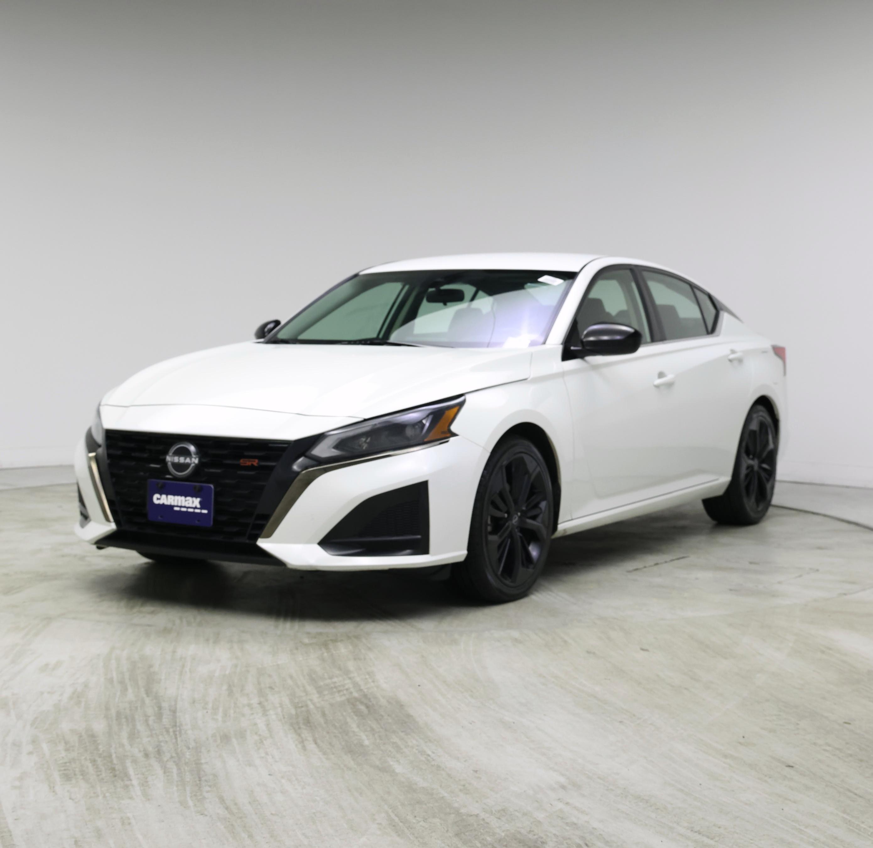 Thumbnail: 2023 Nissan Altima - 4