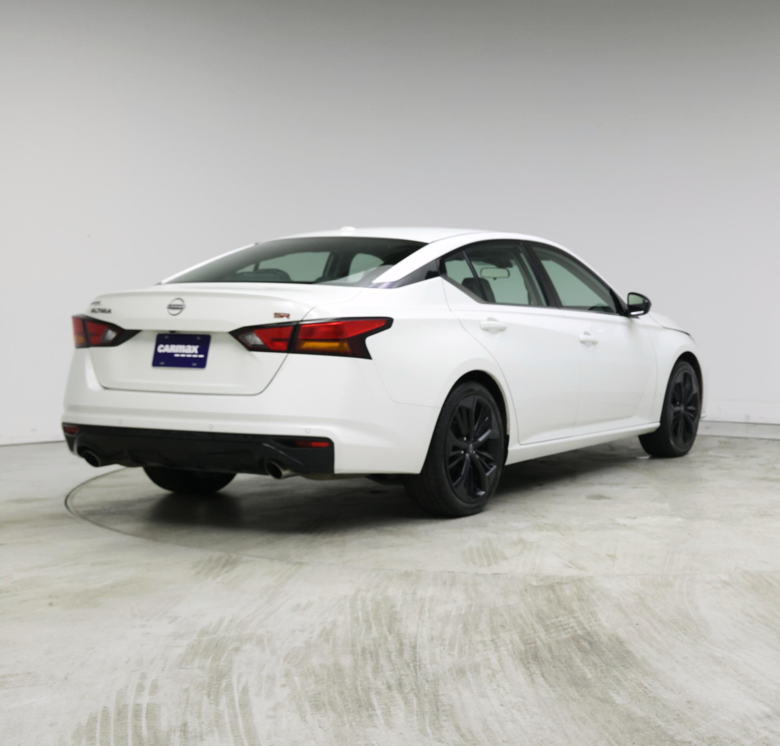 Thumbnail: 2023 Nissan Altima - 8
