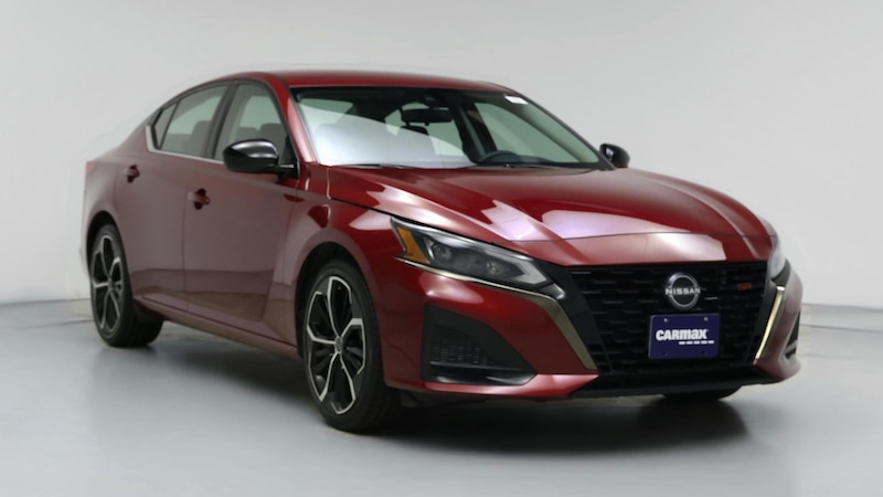 2023 Nissan Altima SR Hero Image