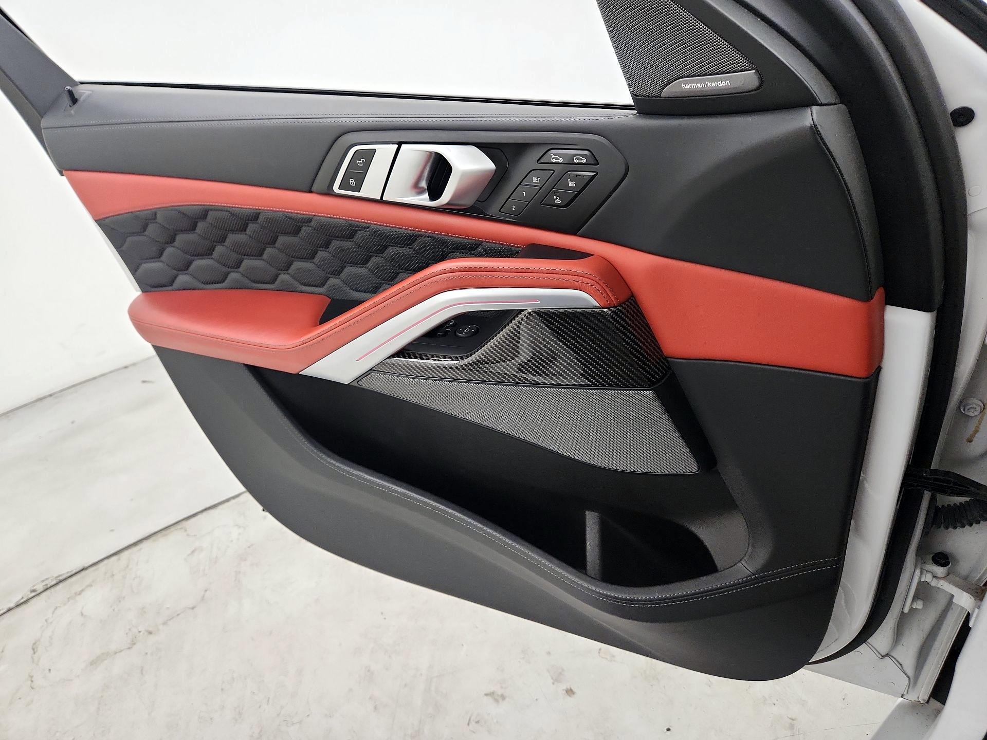 Thumbnail: 2022 BMW X6 - 12