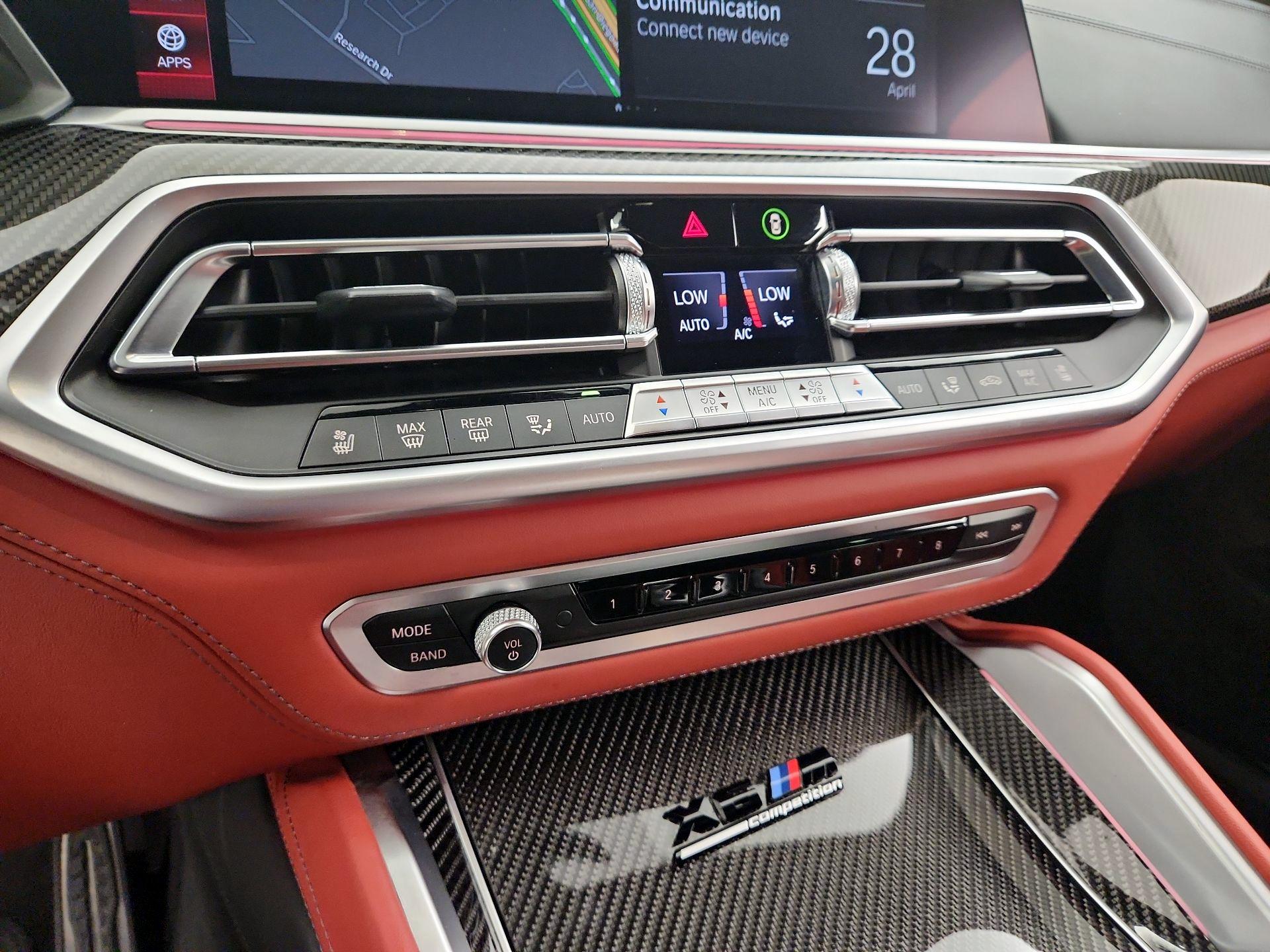 Thumbnail: 2022 BMW X6 - 16