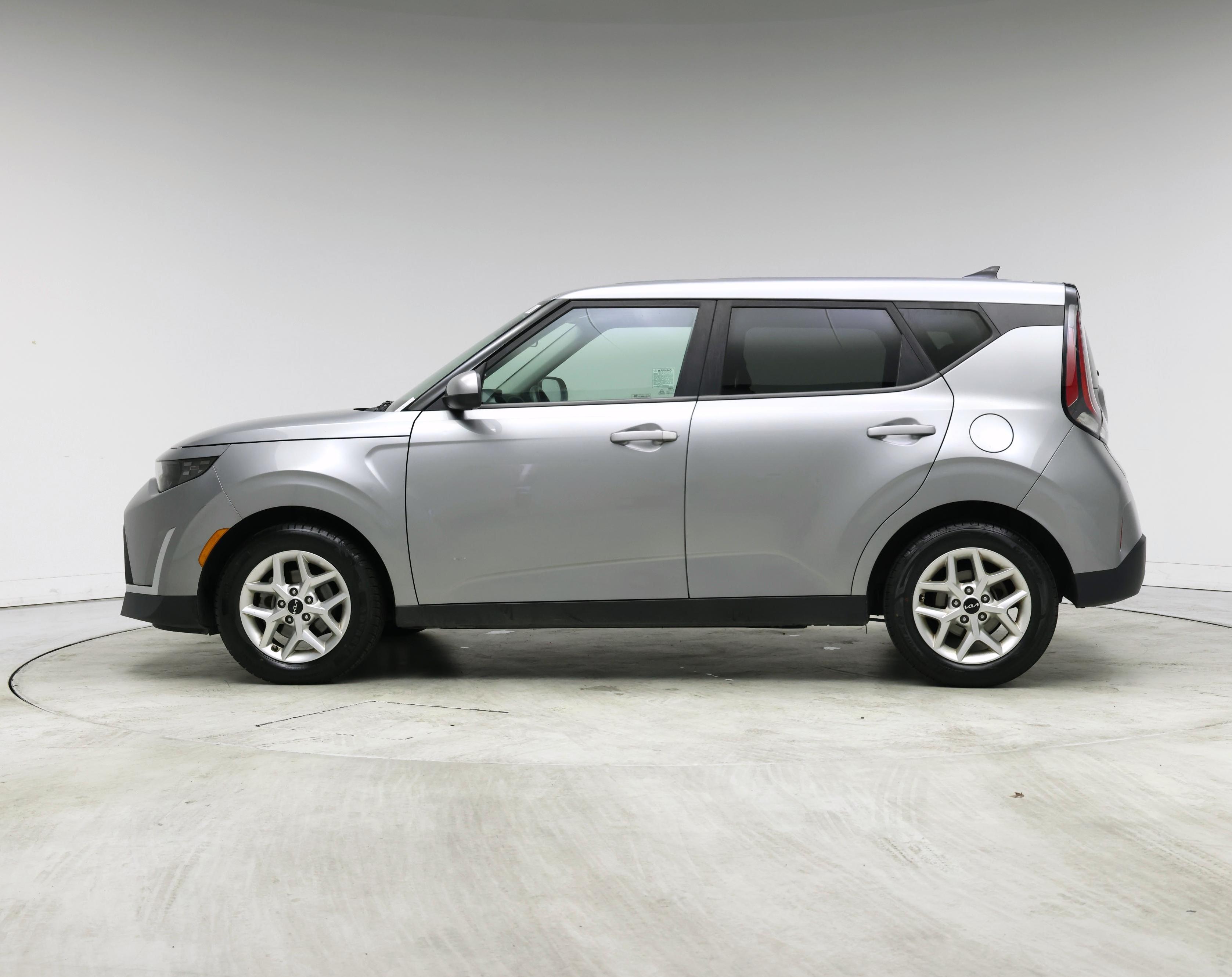 Thumbnail: 2023 Kia Soul - 3
