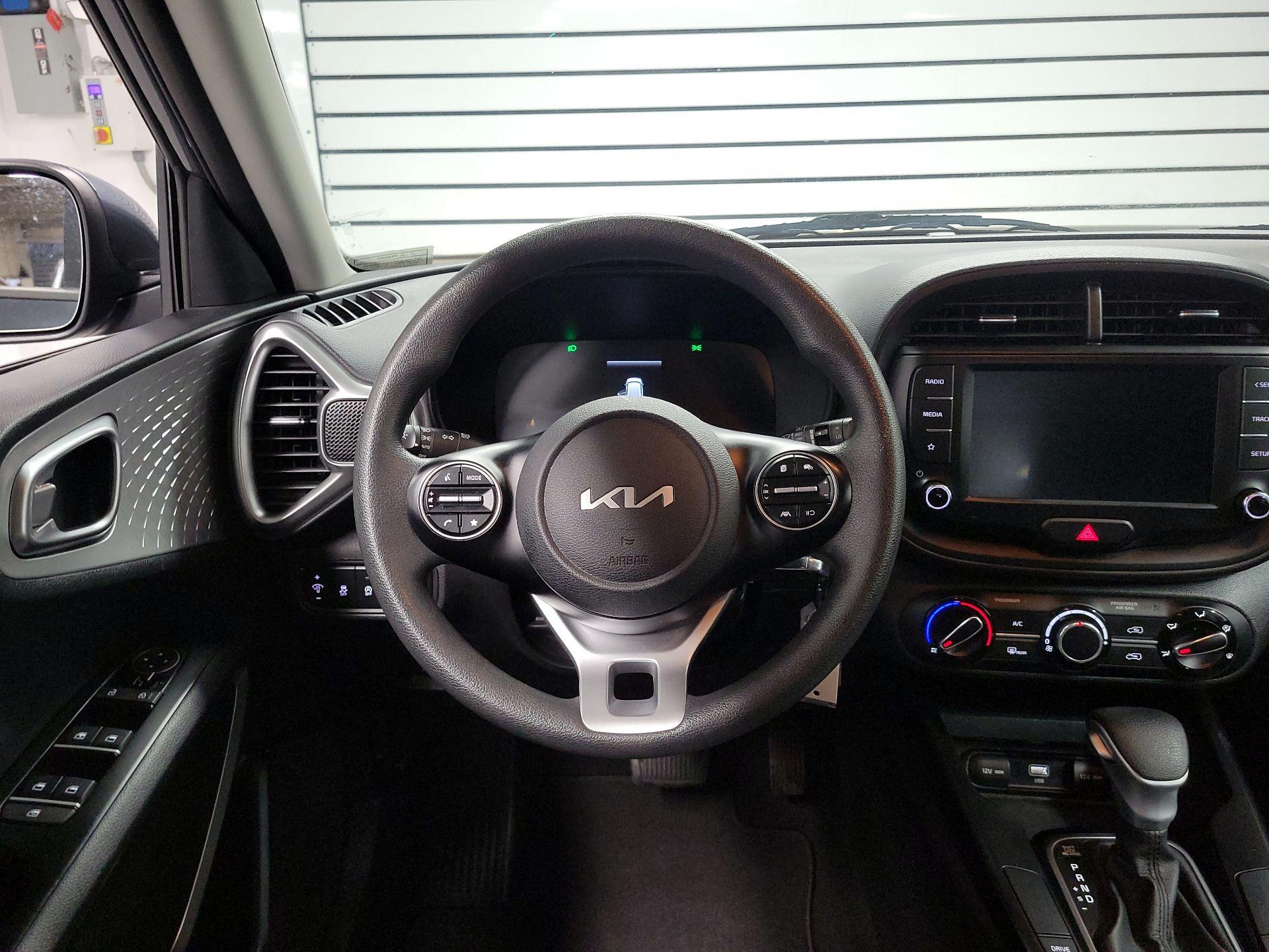 Thumbnail: 2023 Kia Soul - 10