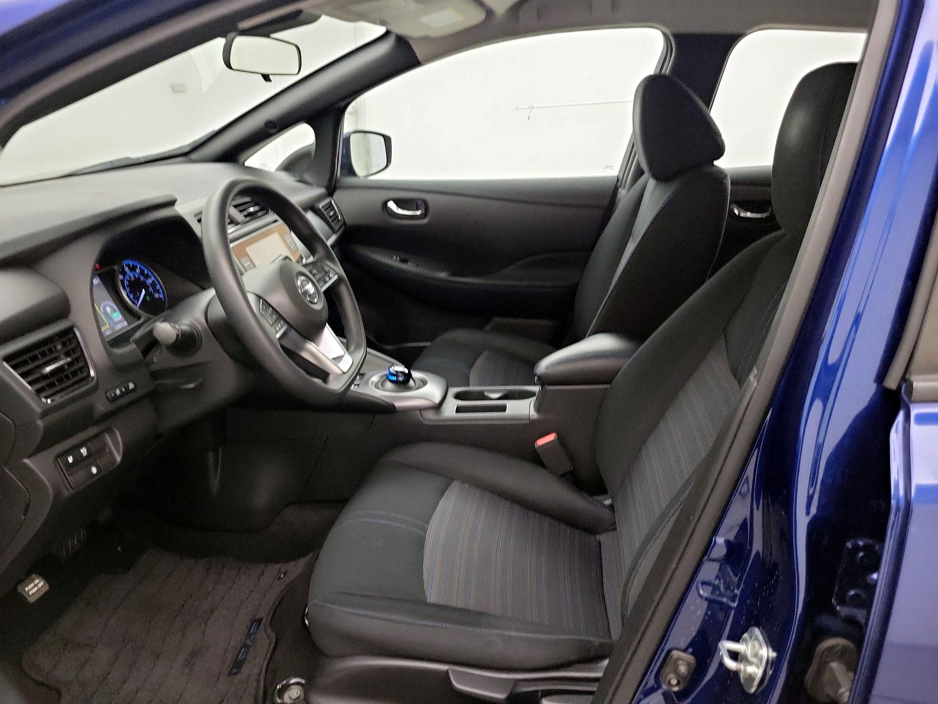 Thumbnail: 2021 Nissan Leaf - 11