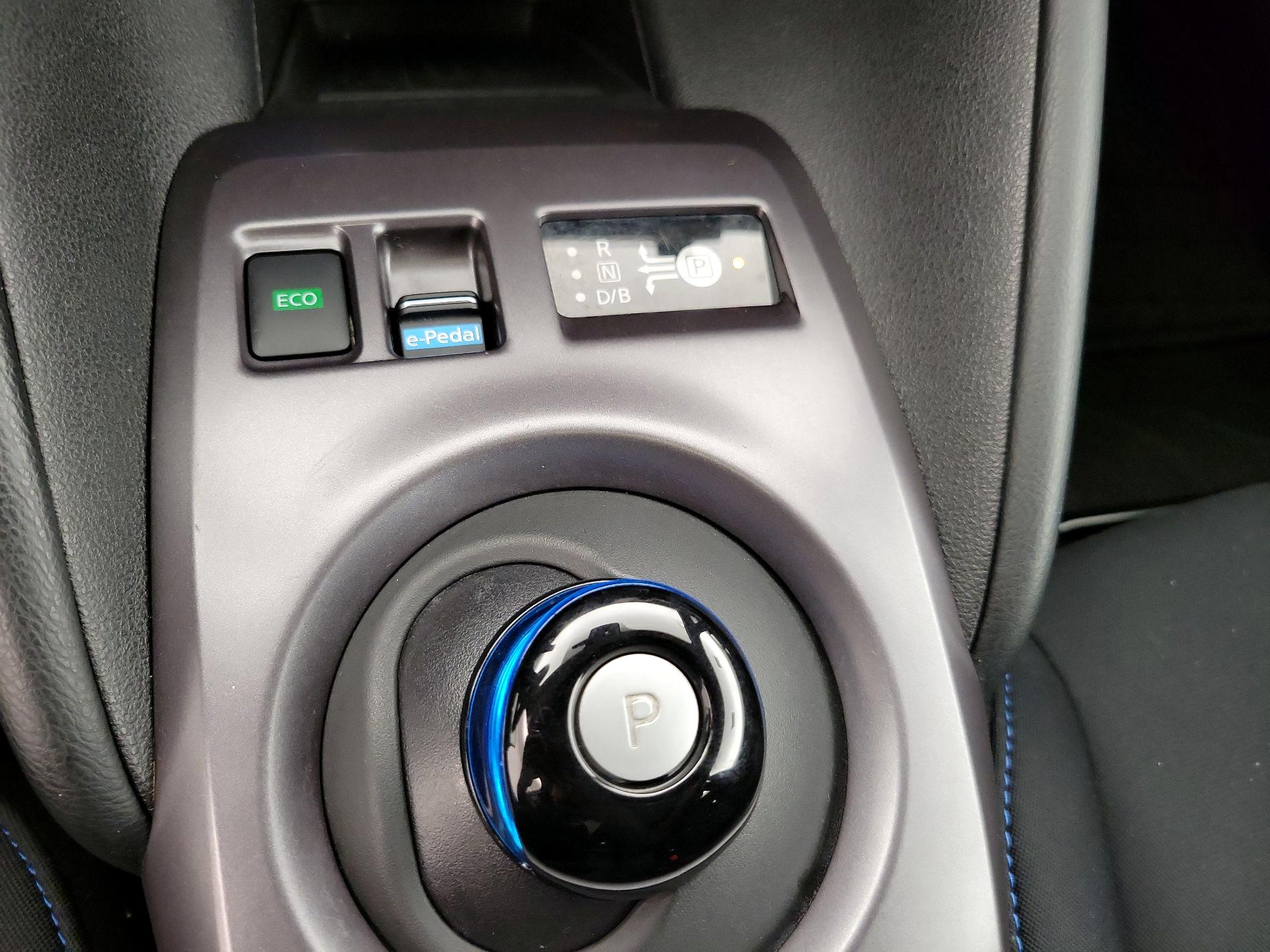 Thumbnail: 2021 Nissan Leaf - 17