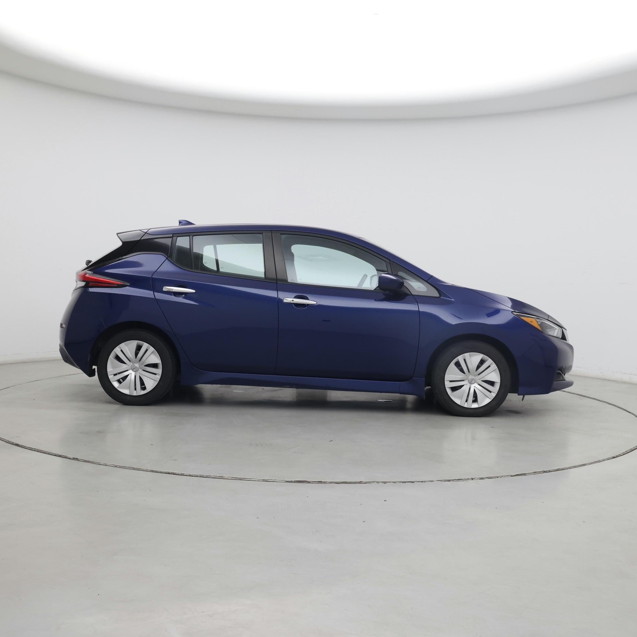 Thumbnail: 2021 Nissan Leaf - 7