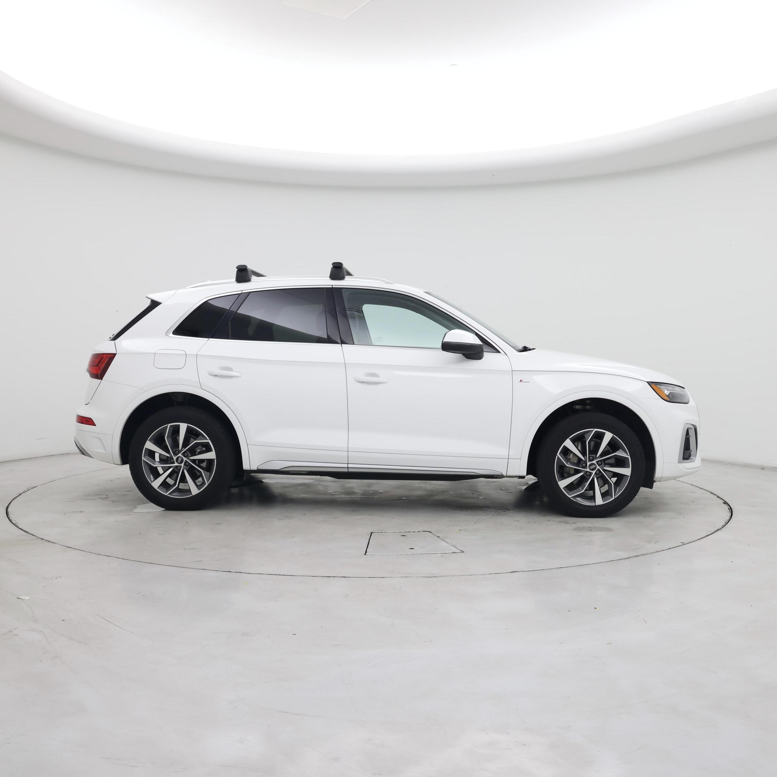 Thumbnail: 2022 Audi Q5 - 7