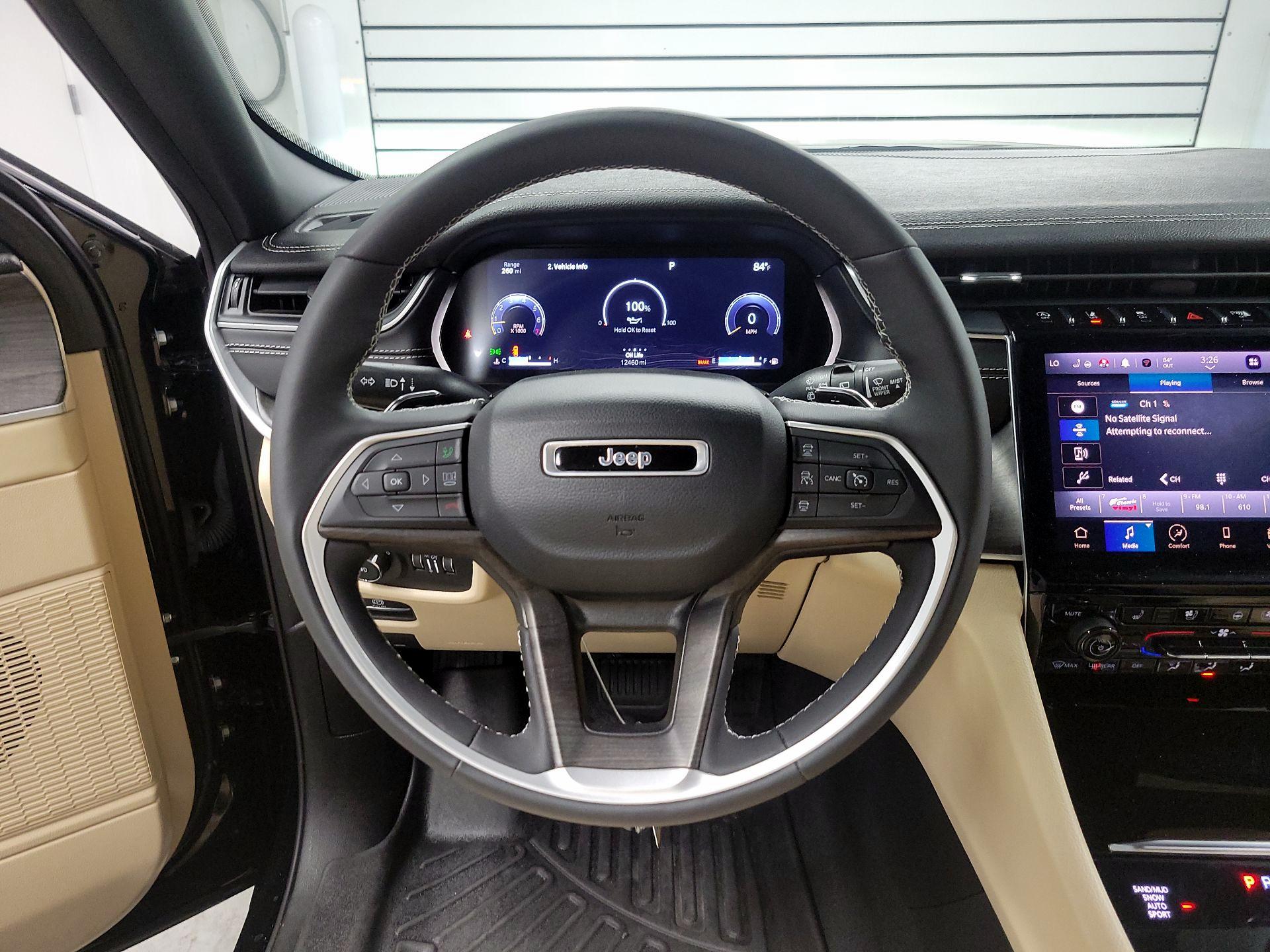 Thumbnail: 2023 Jeep Grand Cherokee - 10