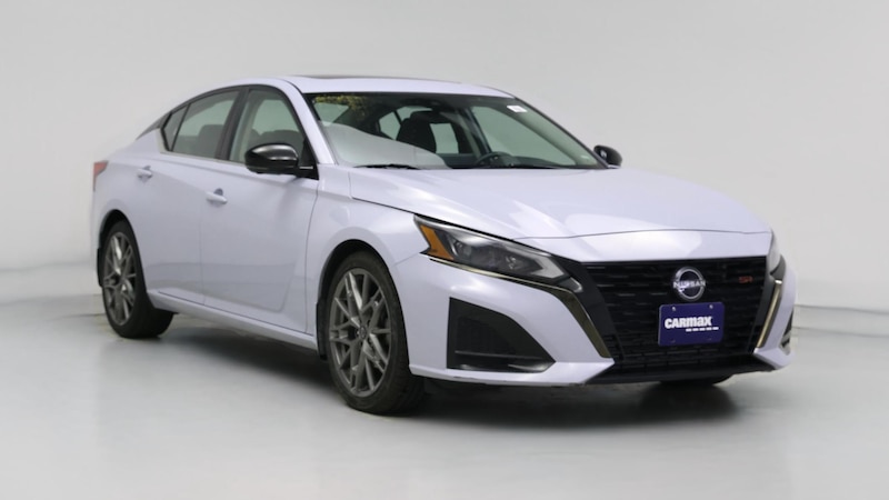2023 Nissan Altima SR Hero Image