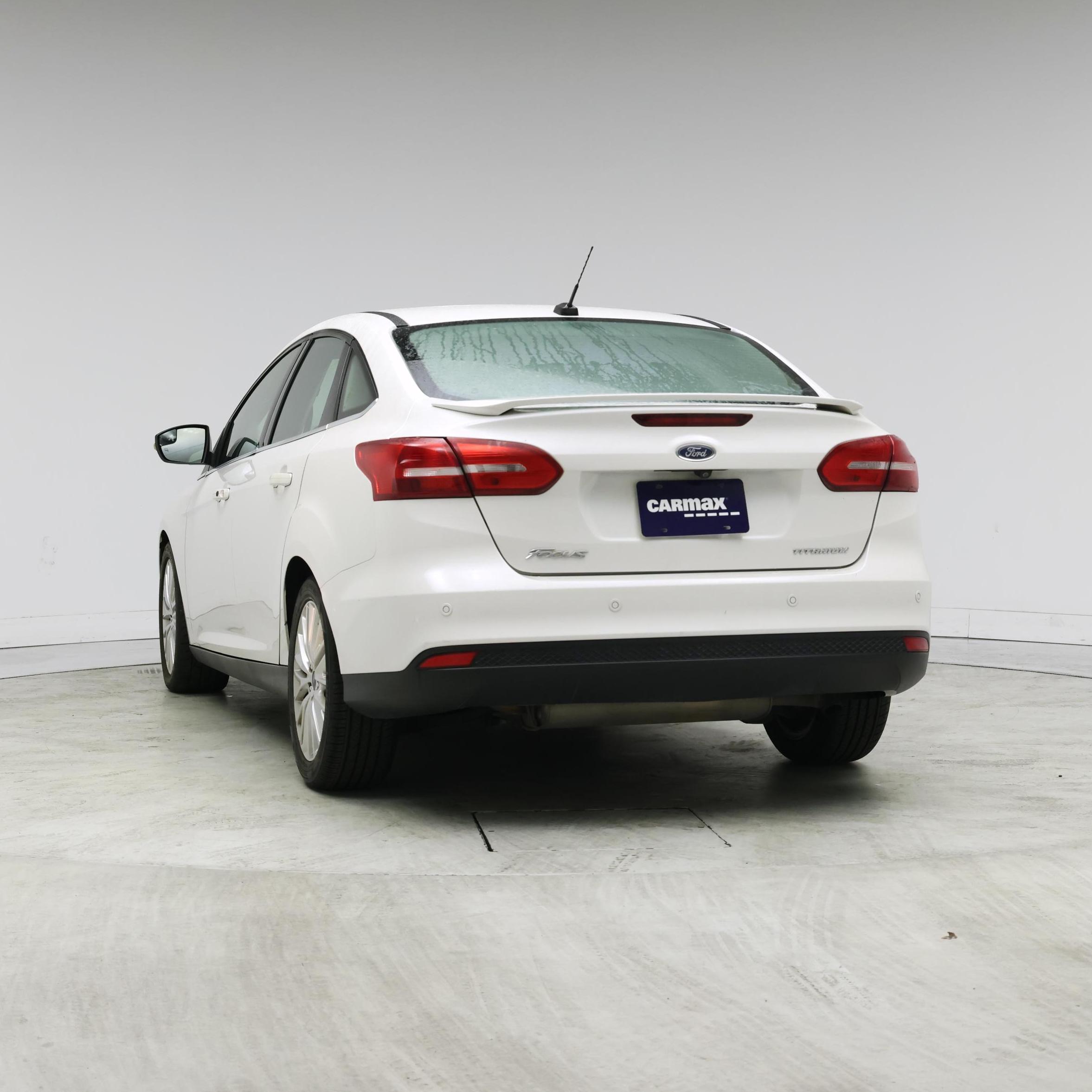 Thumbnail: 2017 Ford Focus - 6