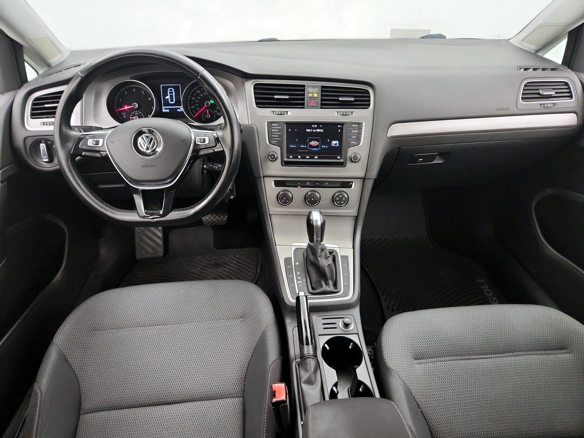Thumbnail: 2016 Volkswagen Golf - 9