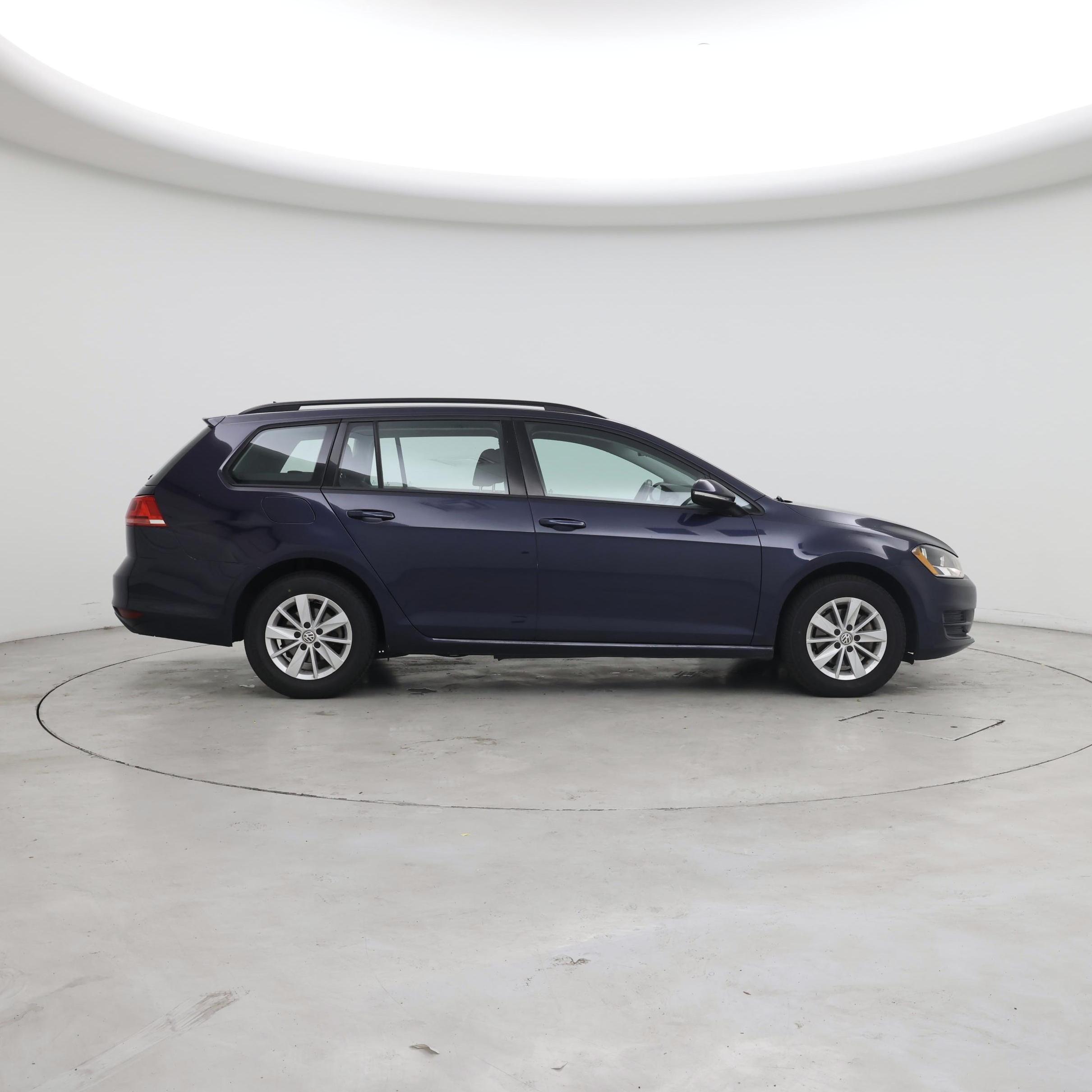 Thumbnail: 2016 Volkswagen Golf - 7