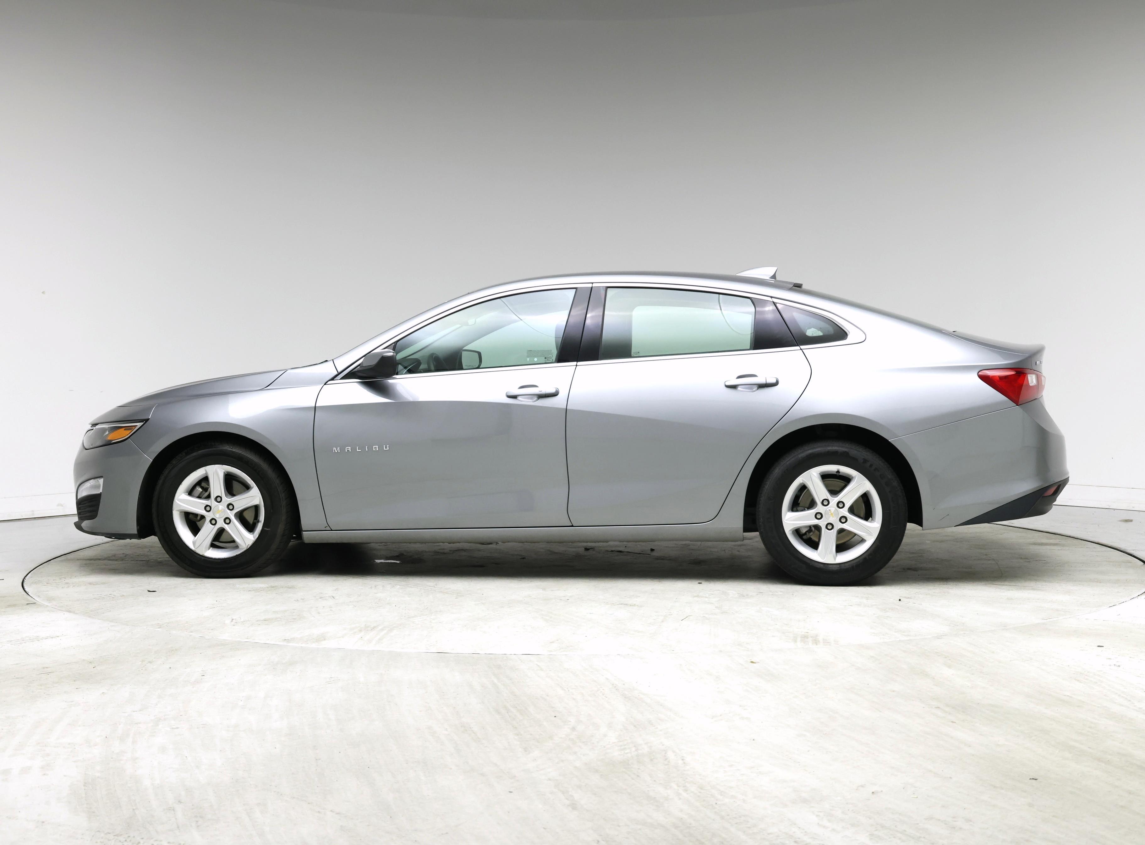 Thumbnail: 2023 Chevrolet Malibu - 3