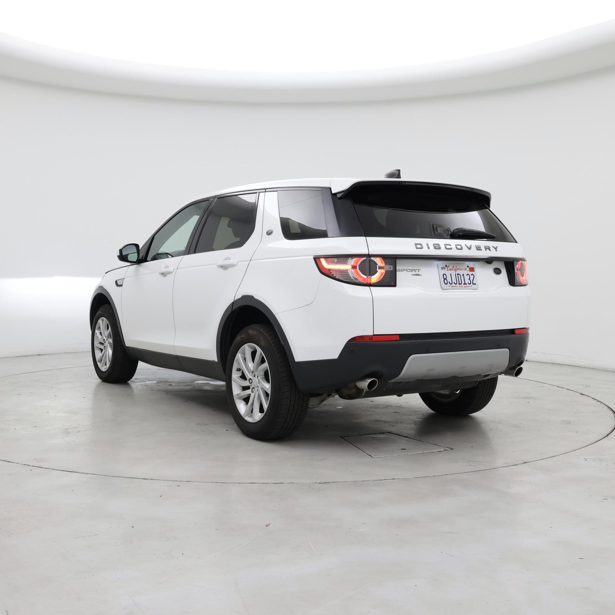 Thumbnail: 2019 Land Rover Discovery Sport - 2