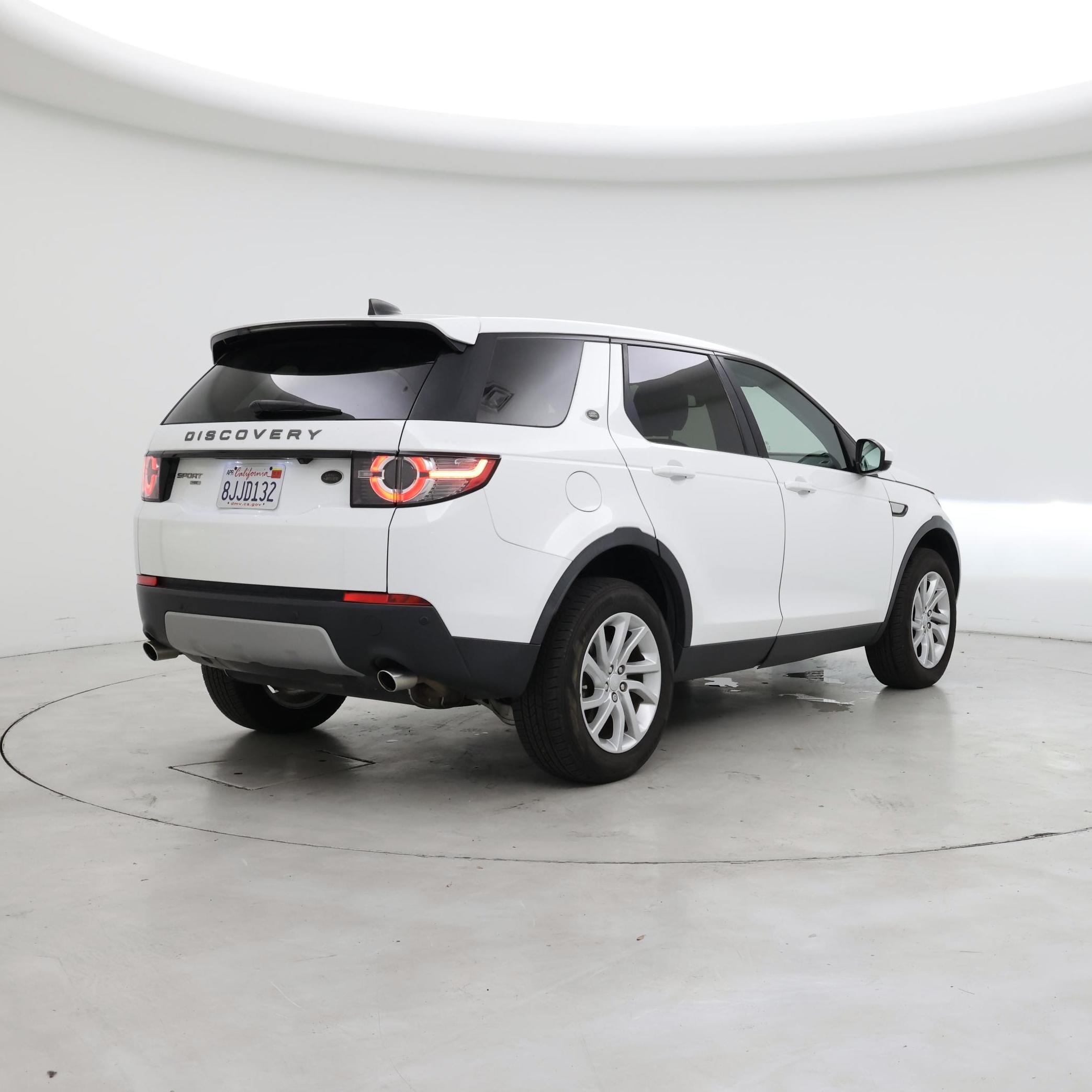 Thumbnail: 2019 Land Rover Discovery Sport - 8