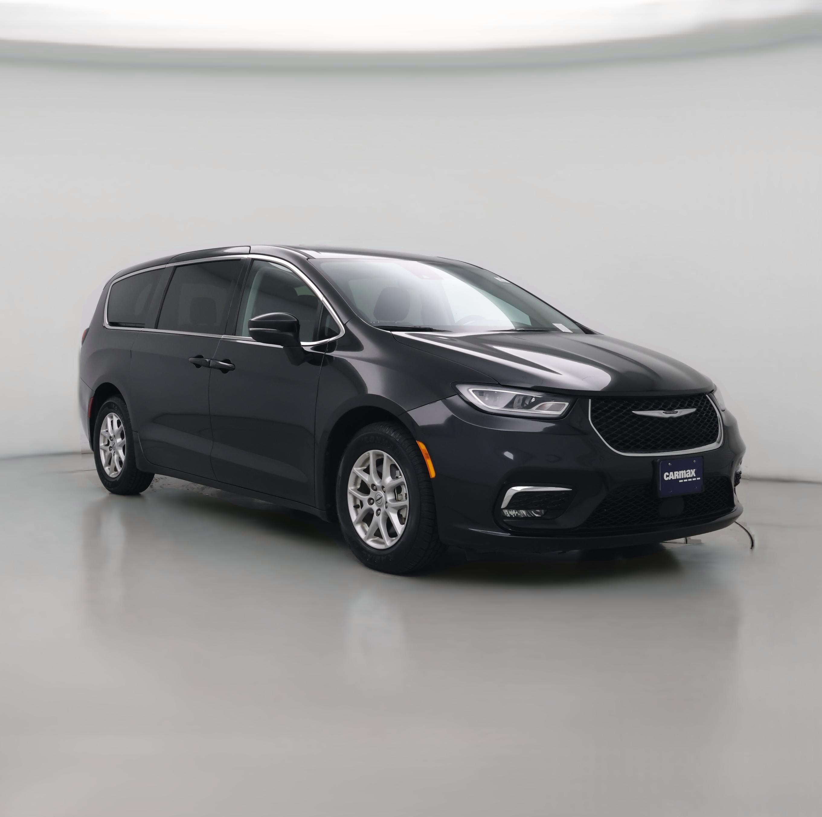 Thumbnail: 2023 Chrysler Pacifica - 1