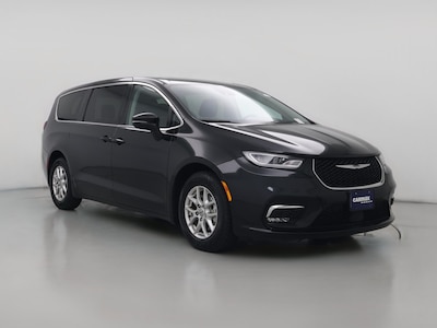 2023 Chrysler Pacifica Touring L -
                Riverside, CA