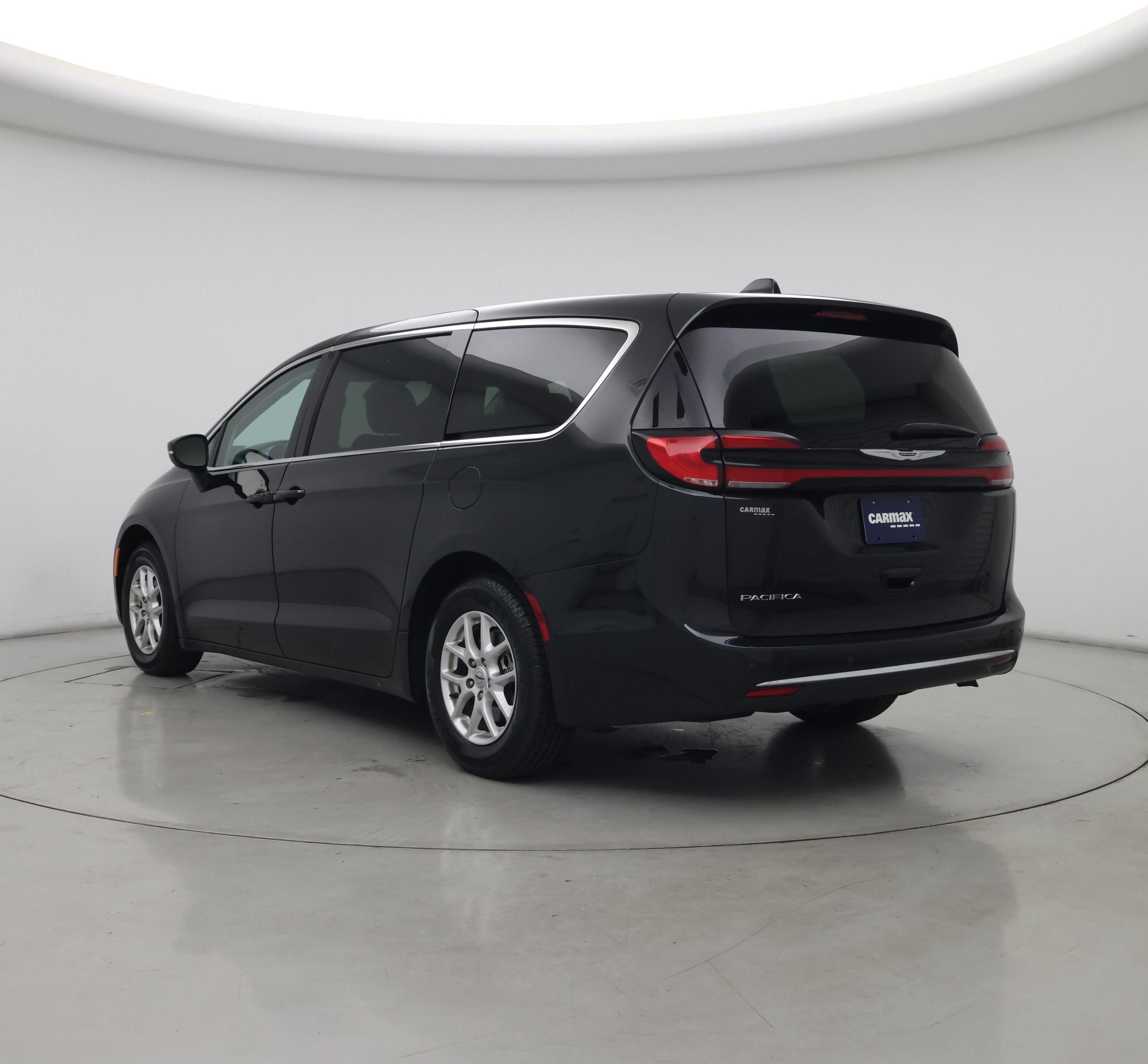 Thumbnail: 2023 Chrysler Pacifica - 2