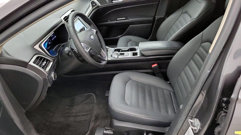 2018 Ford Fusion SE 11