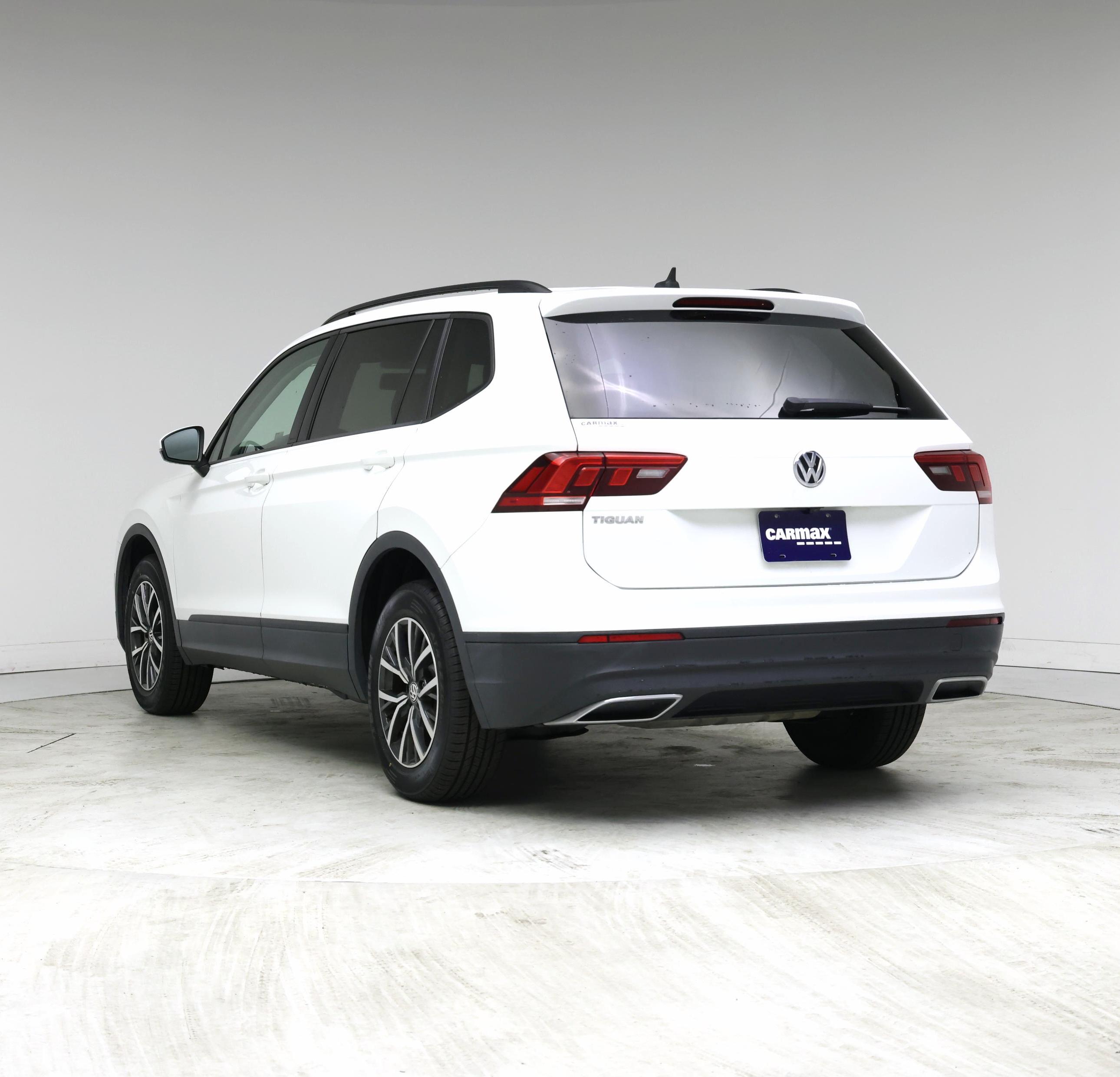 Thumbnail: 2021 Volkswagen Tiguan - 2