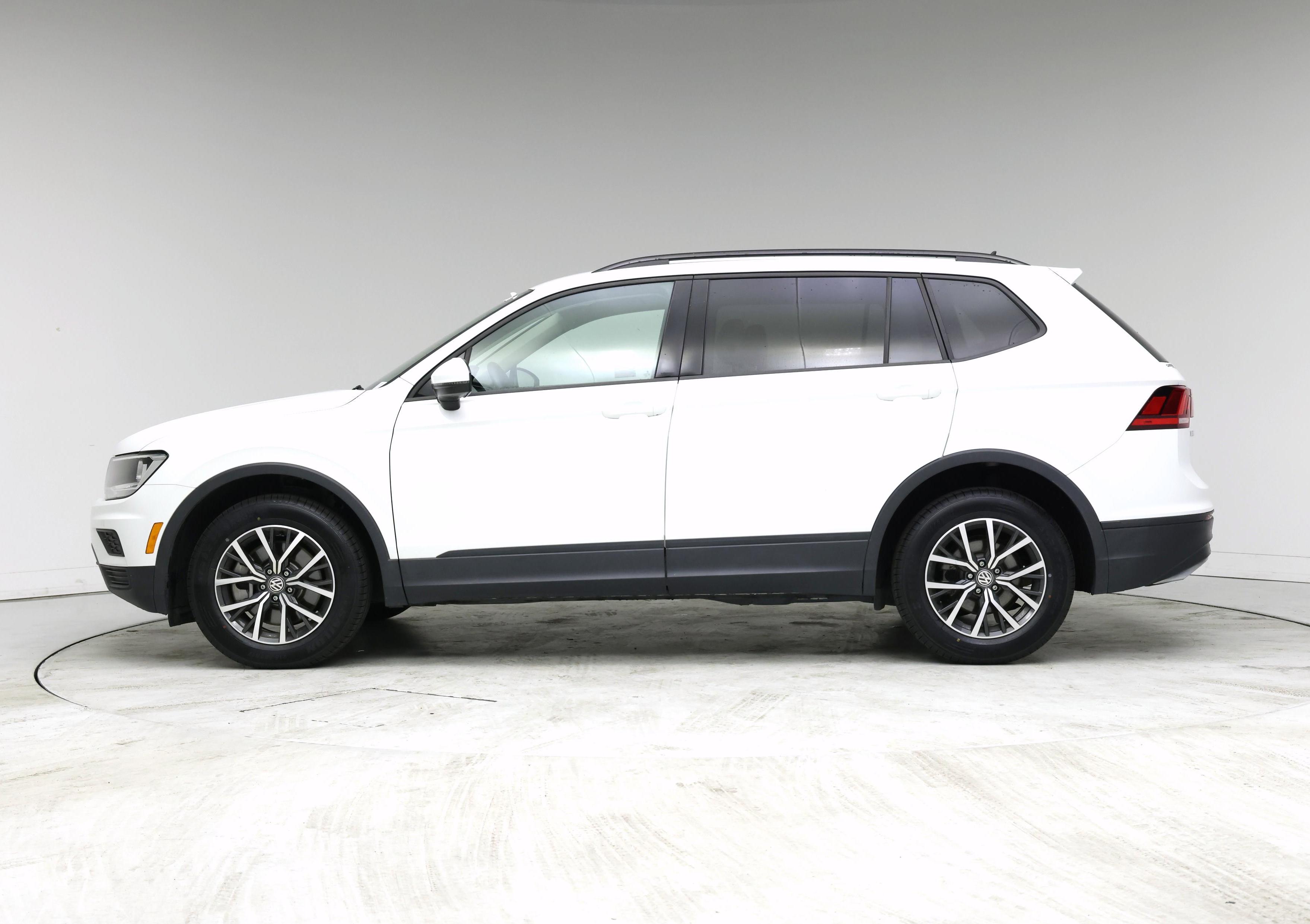 Thumbnail: 2021 Volkswagen Tiguan - 3