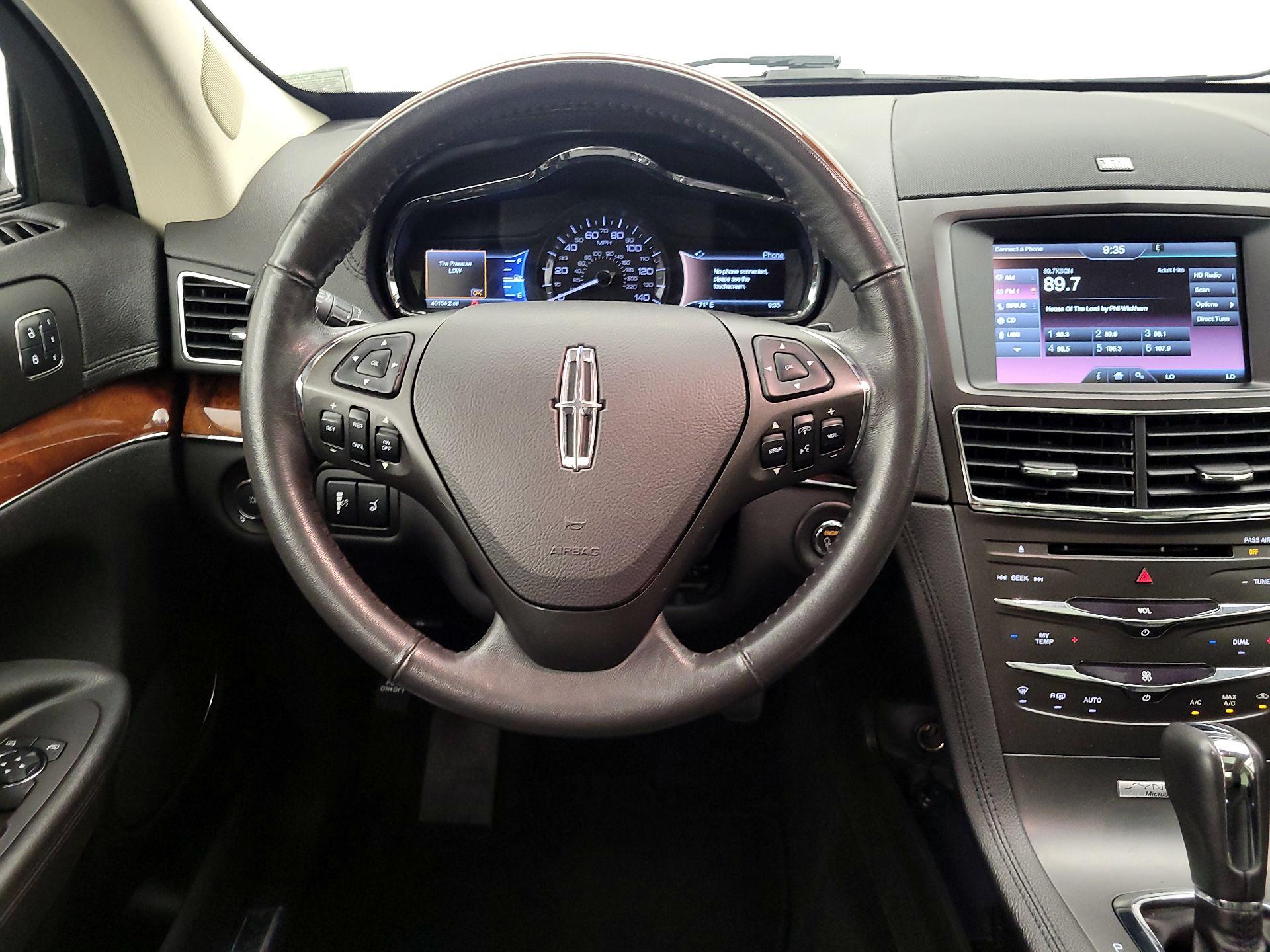 Thumbnail: 2014 Lincoln MKT - 10