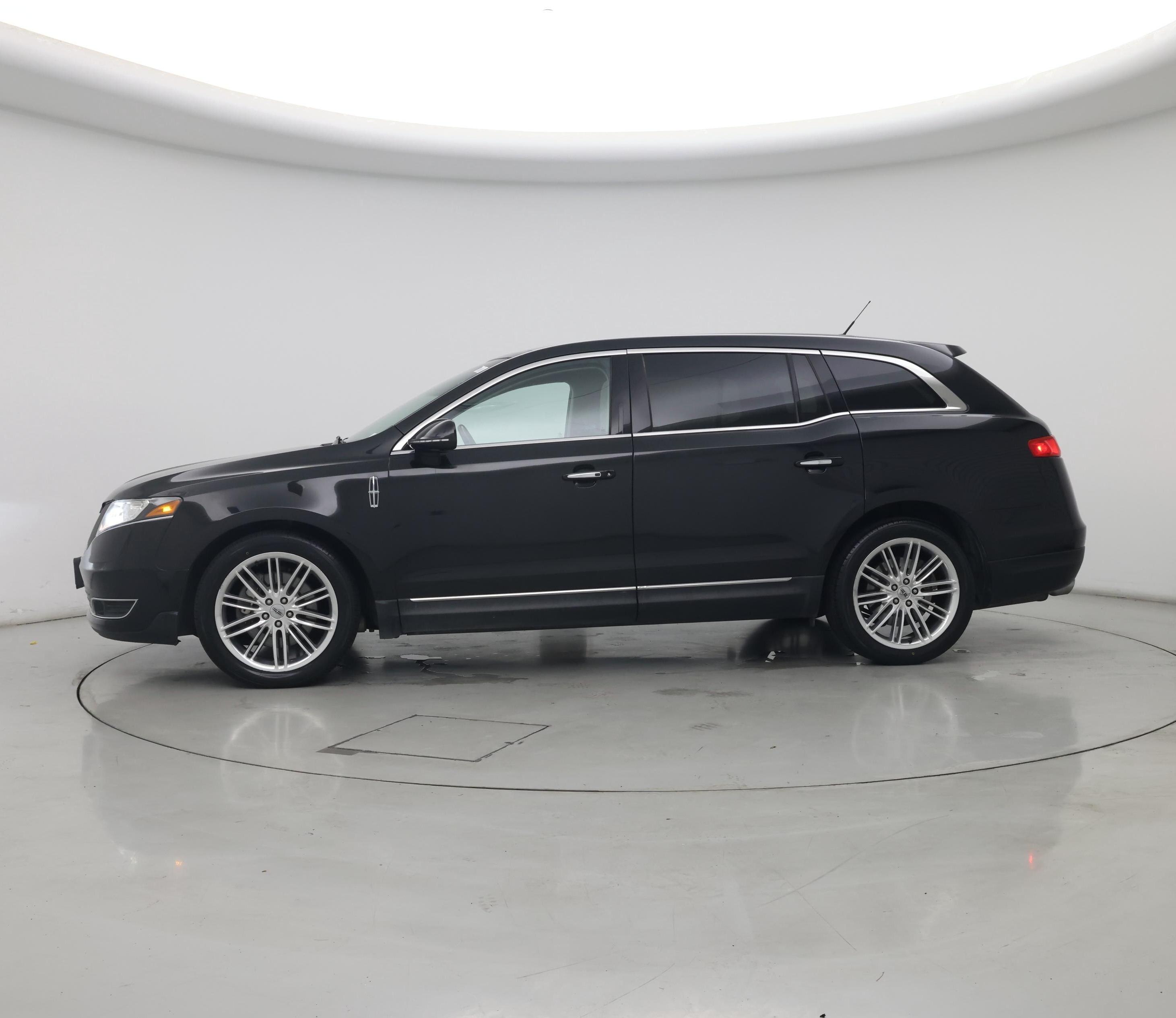 Thumbnail: 2014 Lincoln MKT - 3