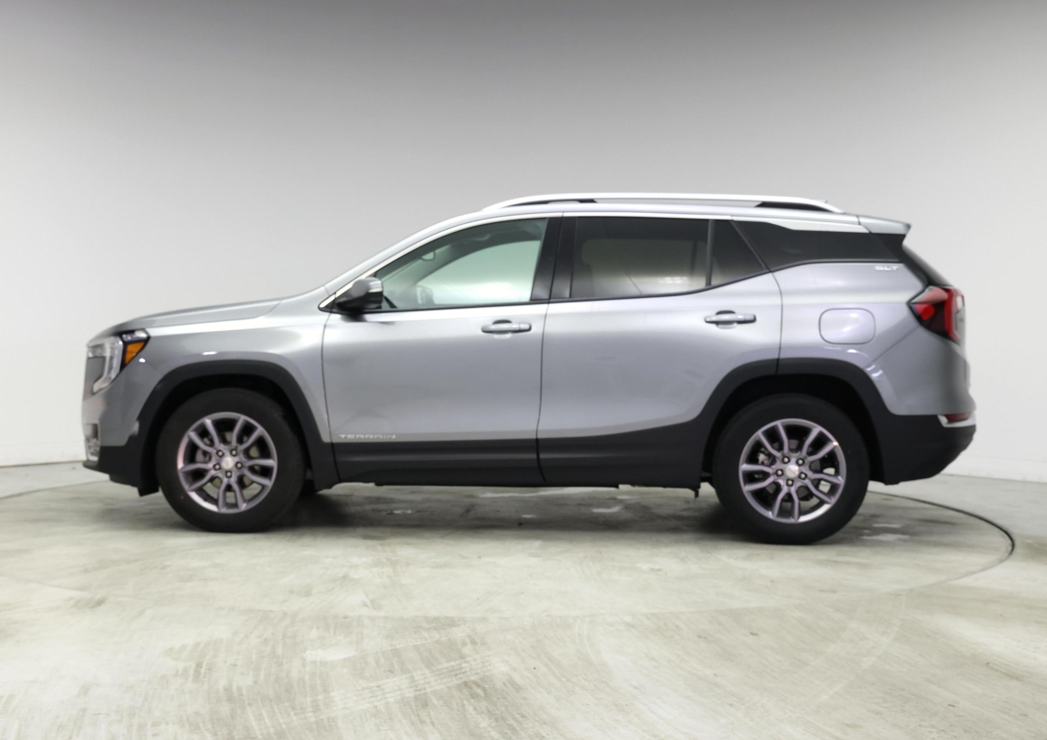 Thumbnail: 2023 GMC Terrain - 3