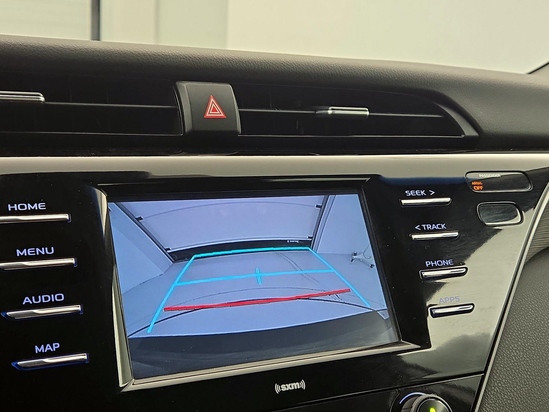Thumbnail: 2020 Toyota Camry - 14