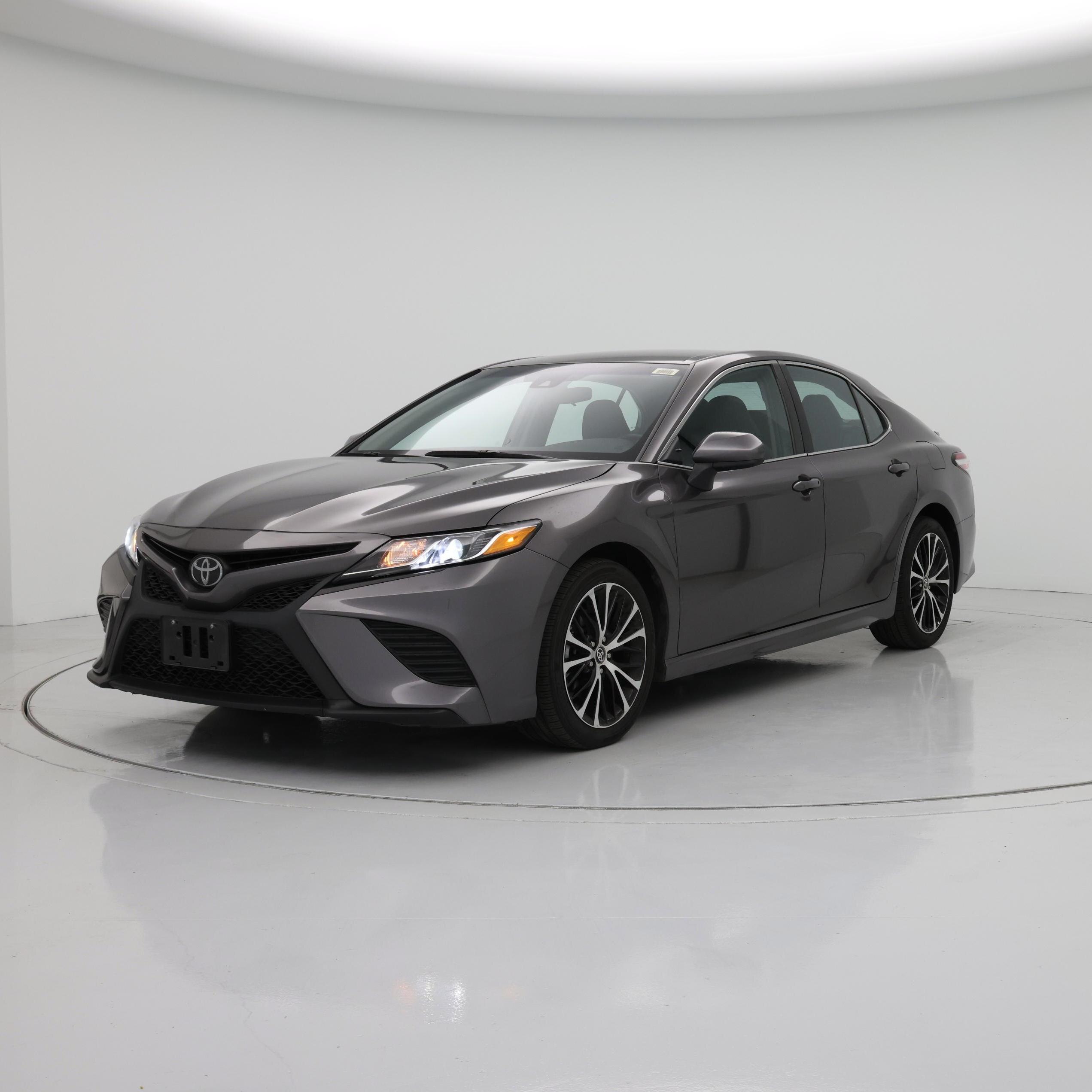 Thumbnail: 2020 Toyota Camry - 4