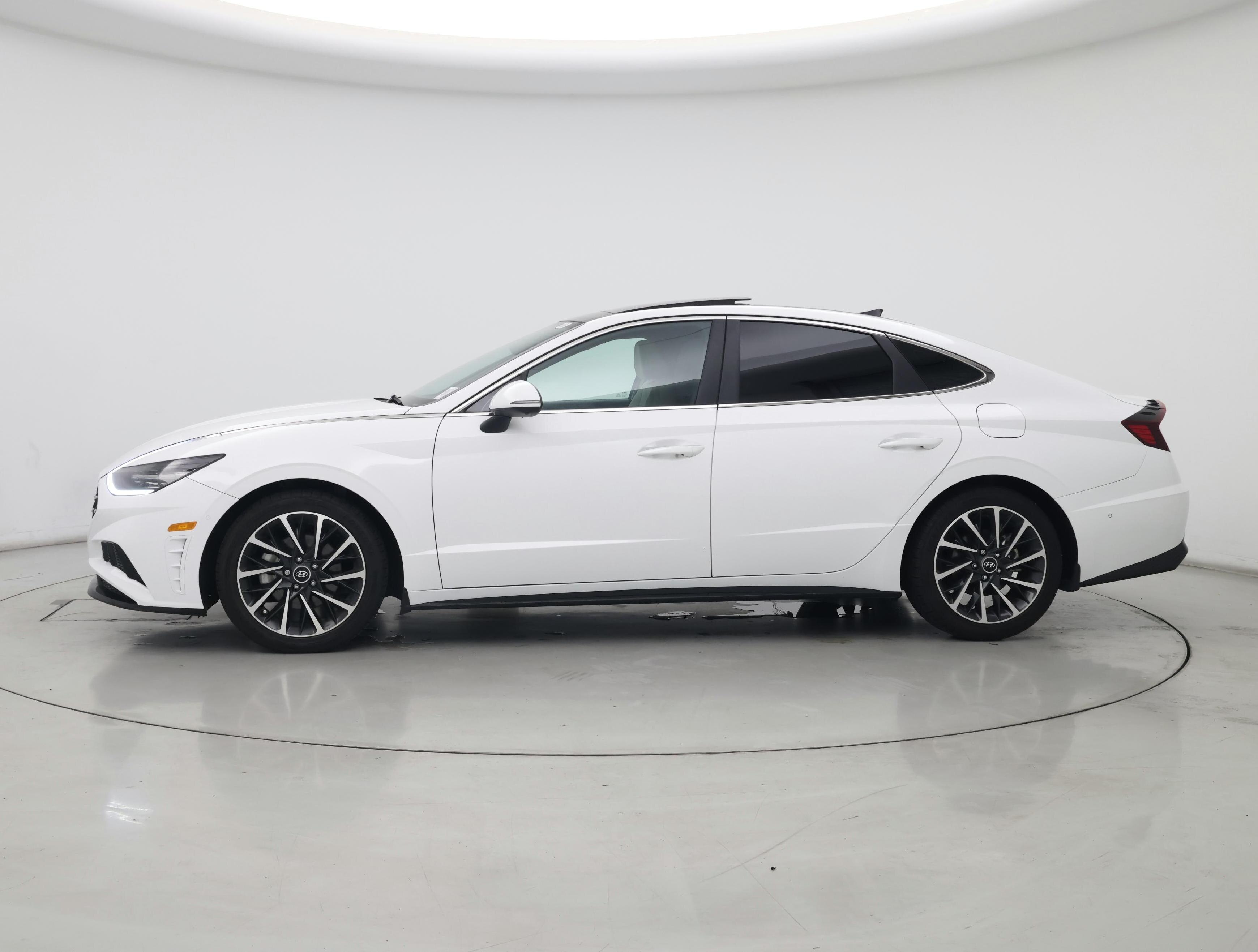 Thumbnail: 2023 Hyundai Sonata - 3