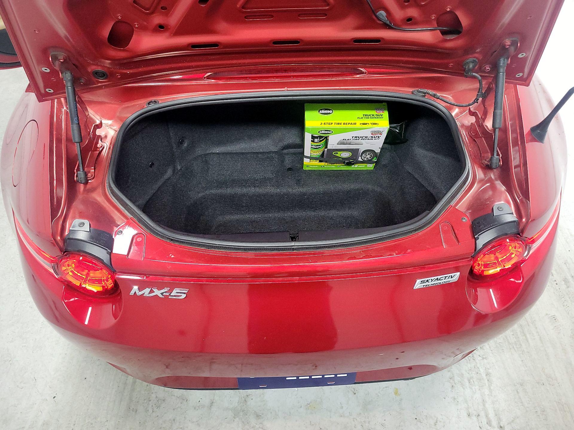 Thumbnail: 2016 Mazda MX-5 Miata - 16