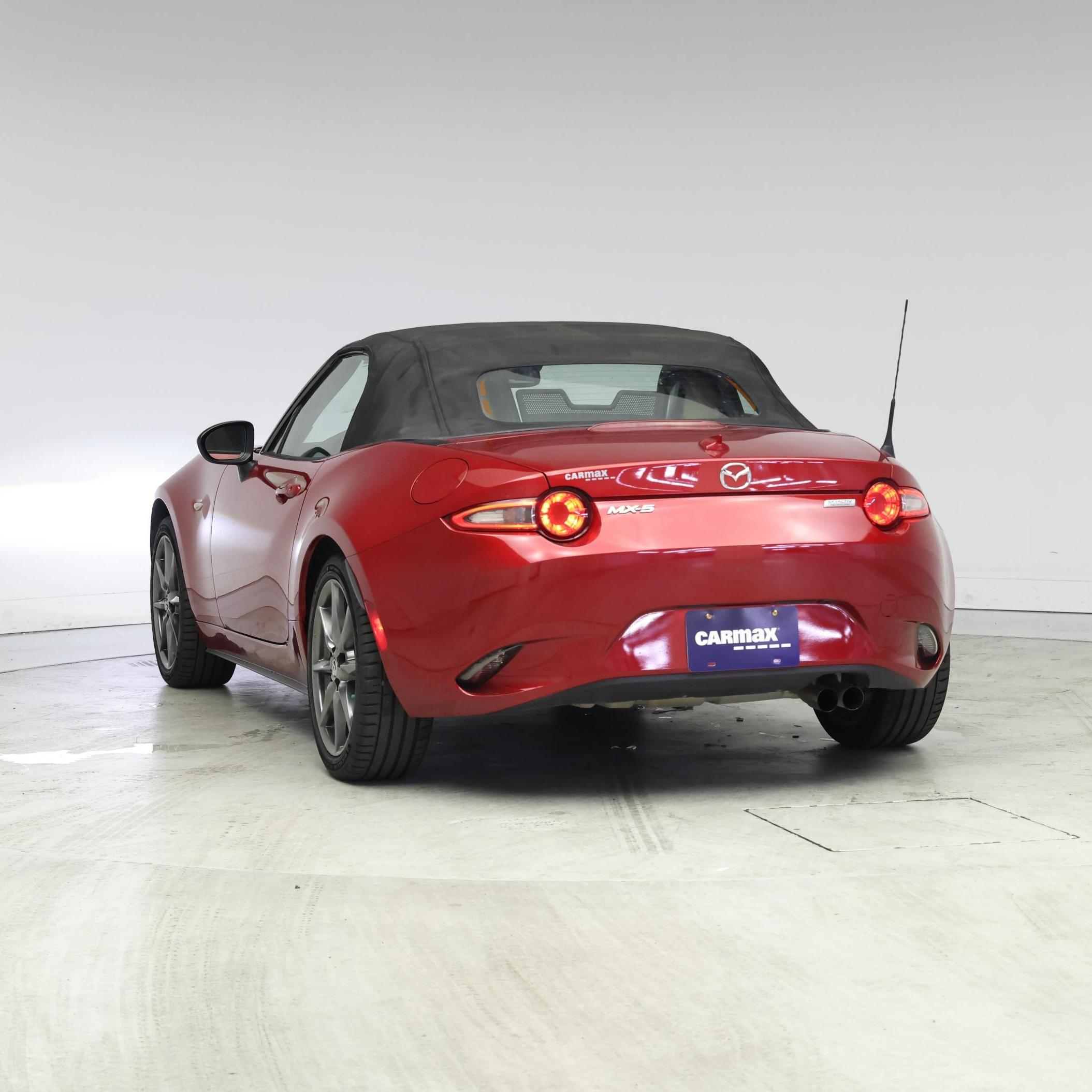Thumbnail: 2016 Mazda MX-5 Miata - 2