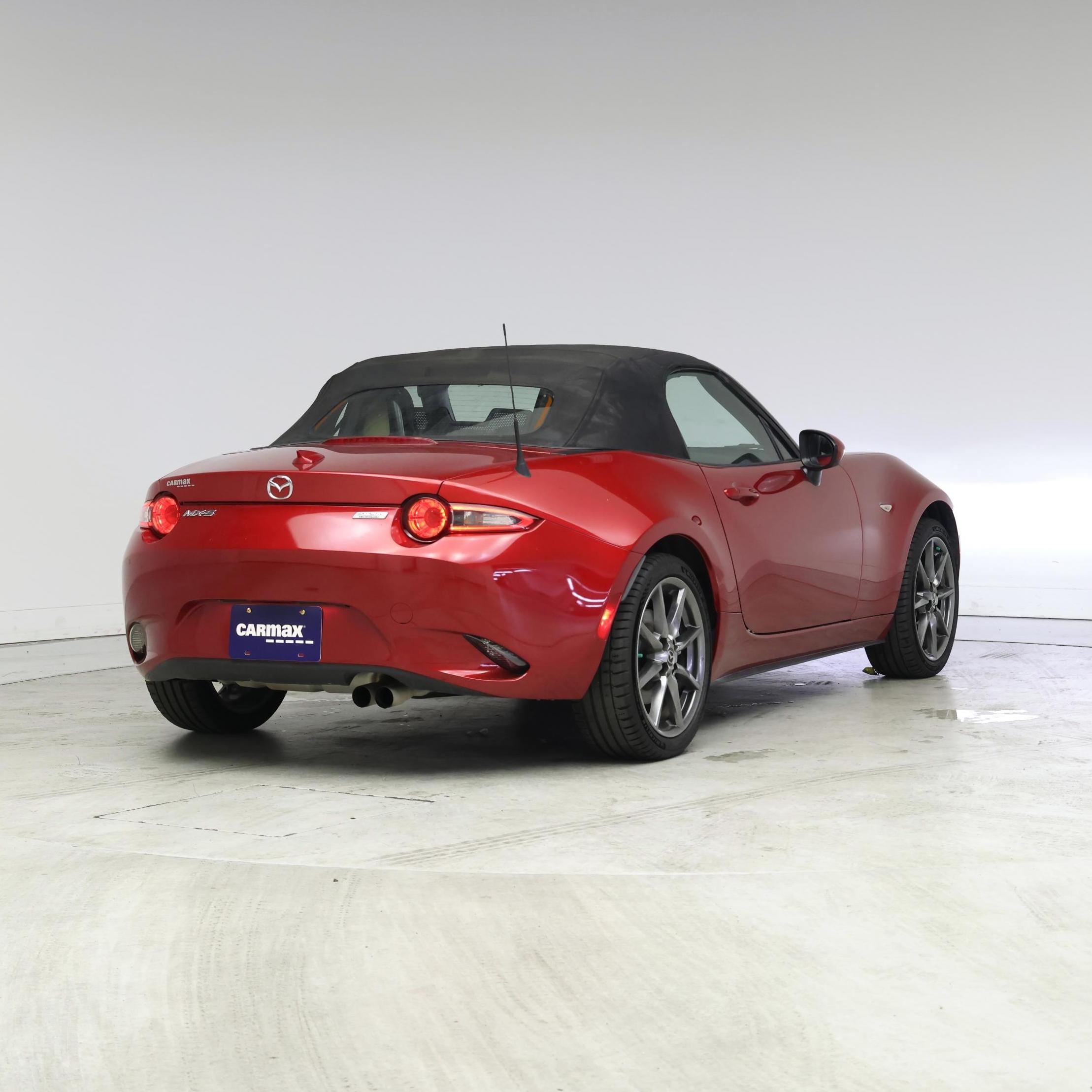 Thumbnail: 2016 Mazda MX-5 Miata - 8