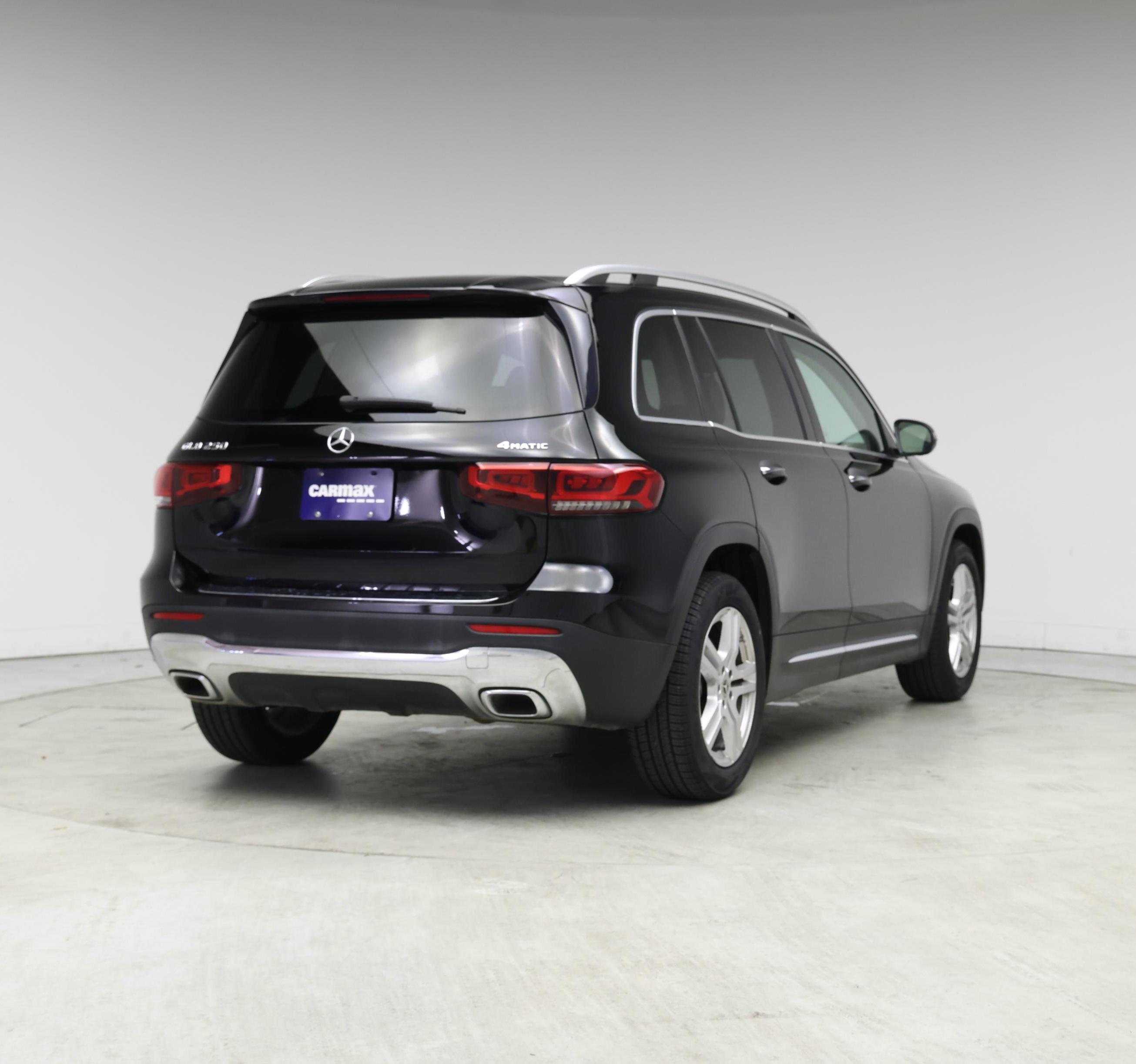Thumbnail: 2020 Mercedes-Benz GLB - 8