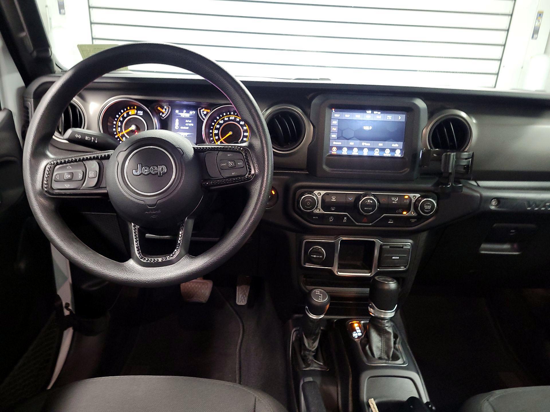 Thumbnail: 2022 Jeep Wrangler - 9