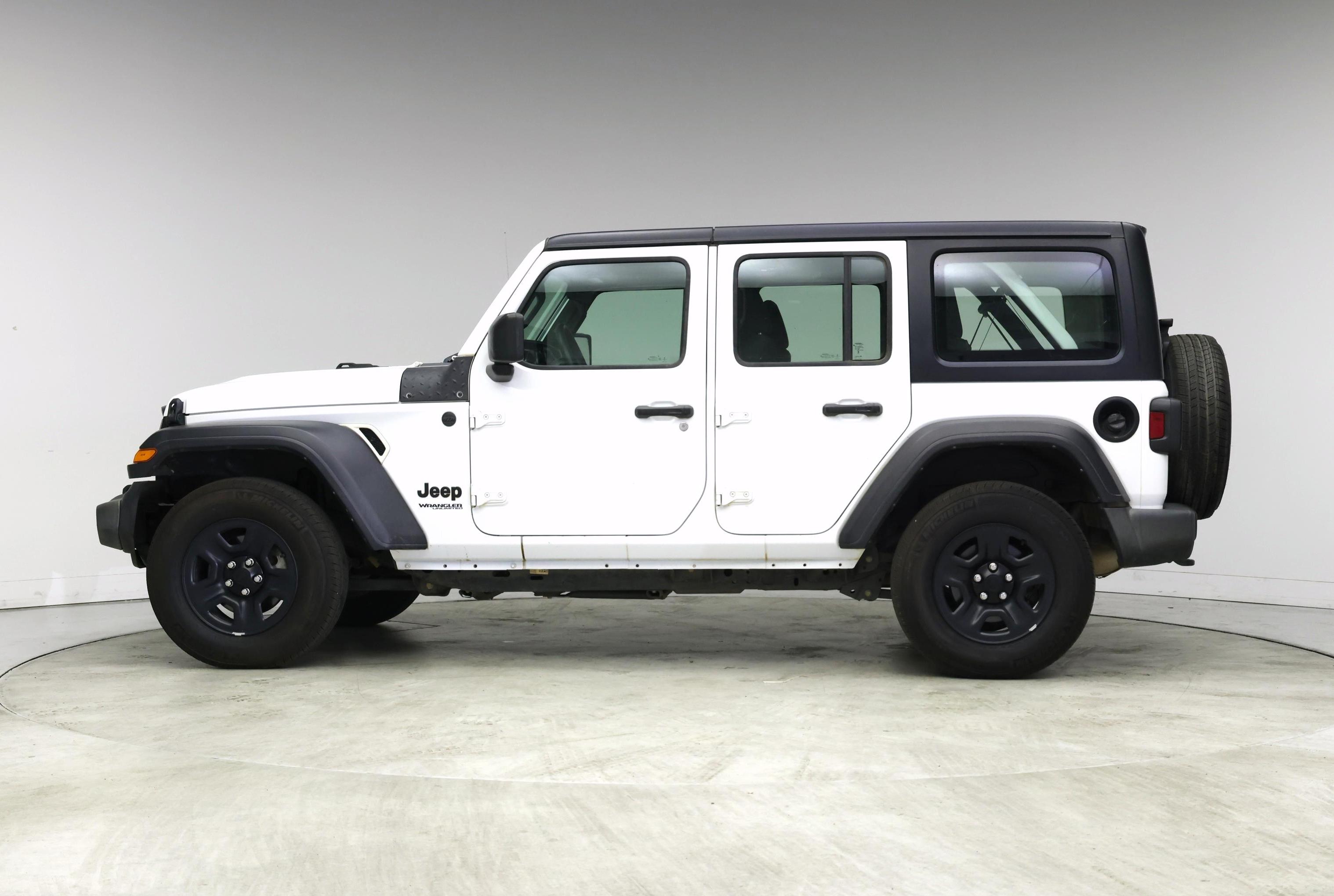 Thumbnail: 2022 Jeep Wrangler - 3