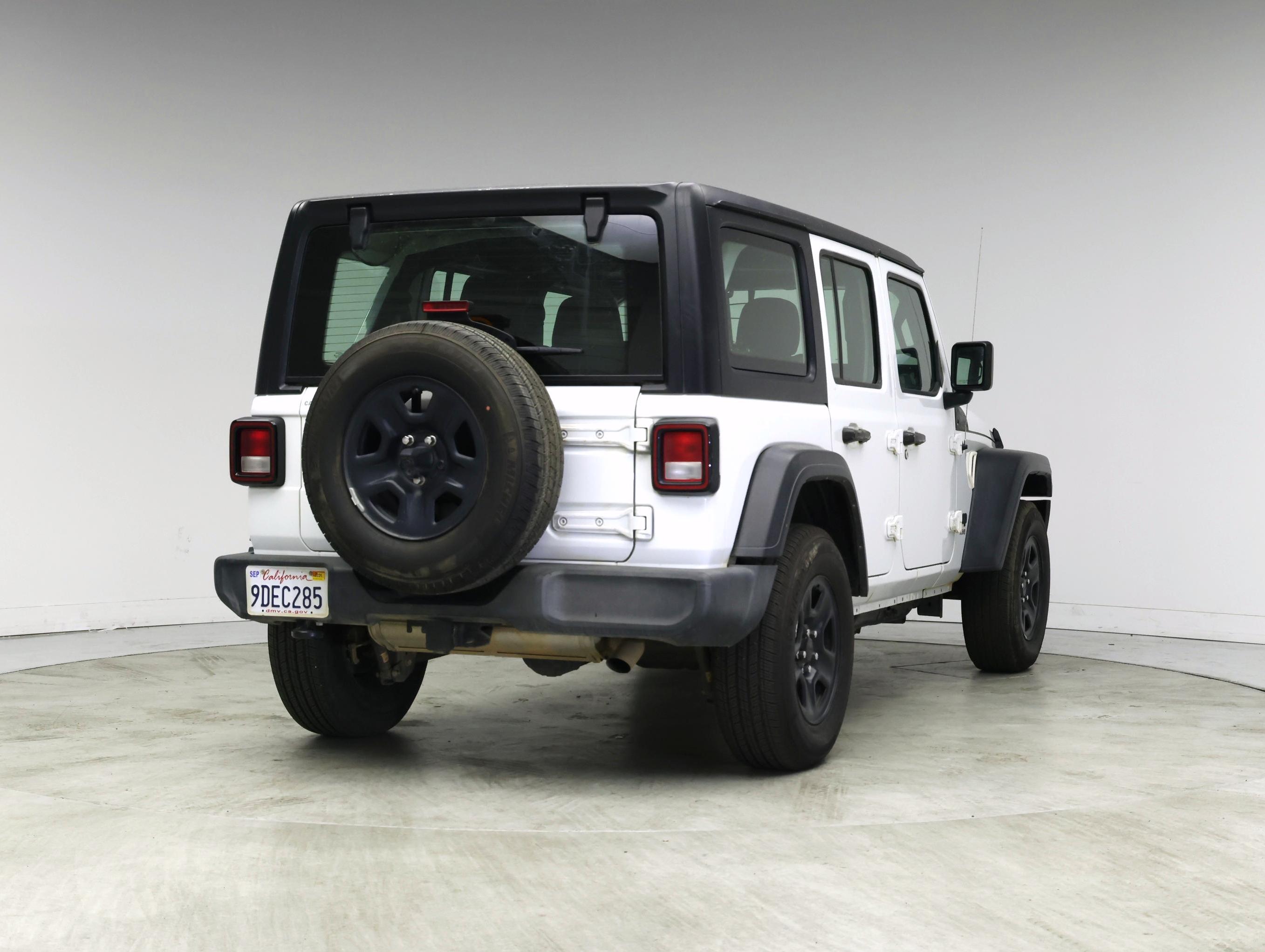 Thumbnail: 2022 Jeep Wrangler - 8