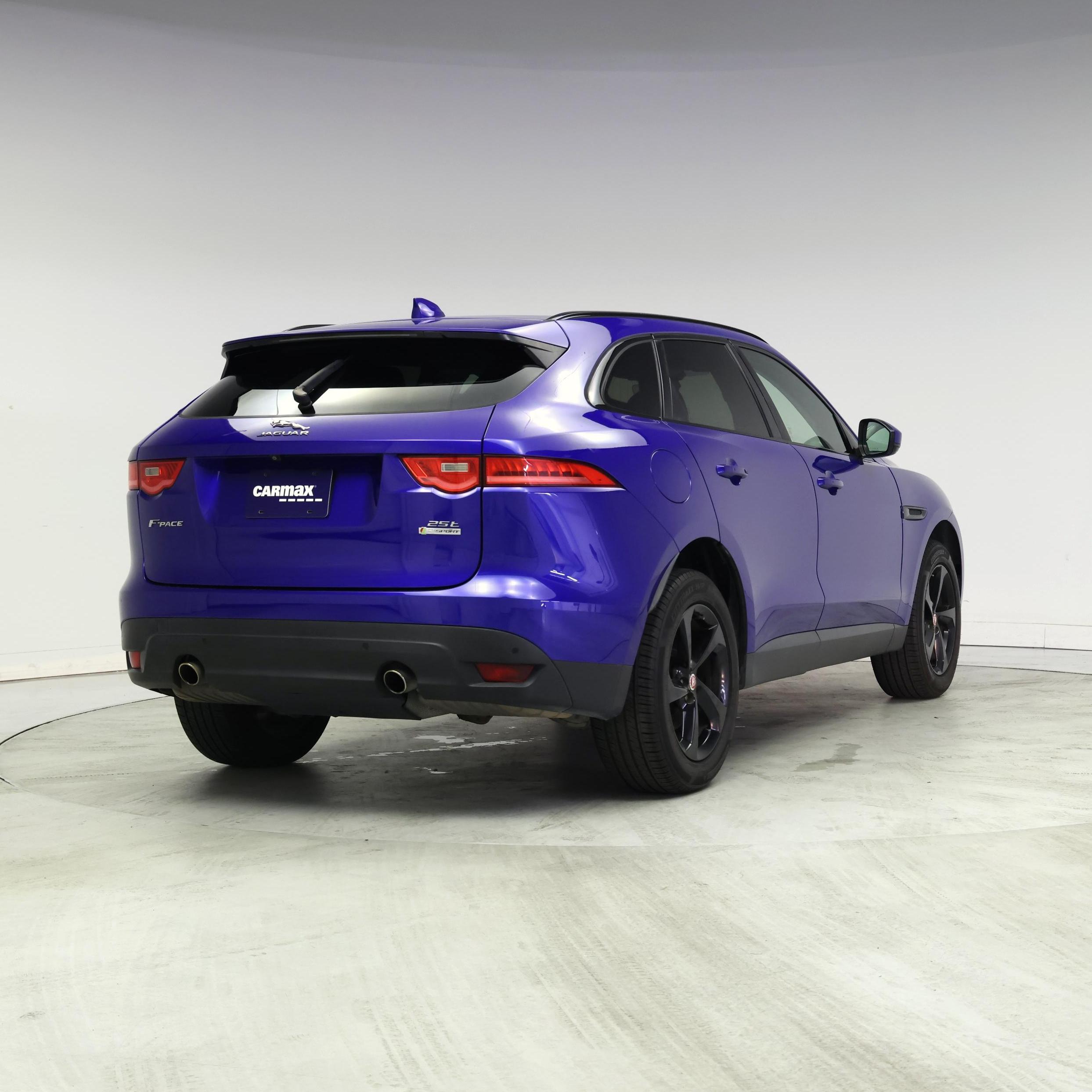 Thumbnail: 2019 Jaguar F-Pace - 8