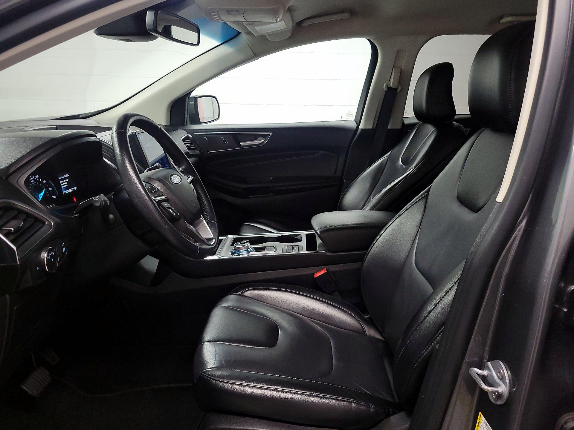 Thumbnail: 2022 Ford Edge - 11