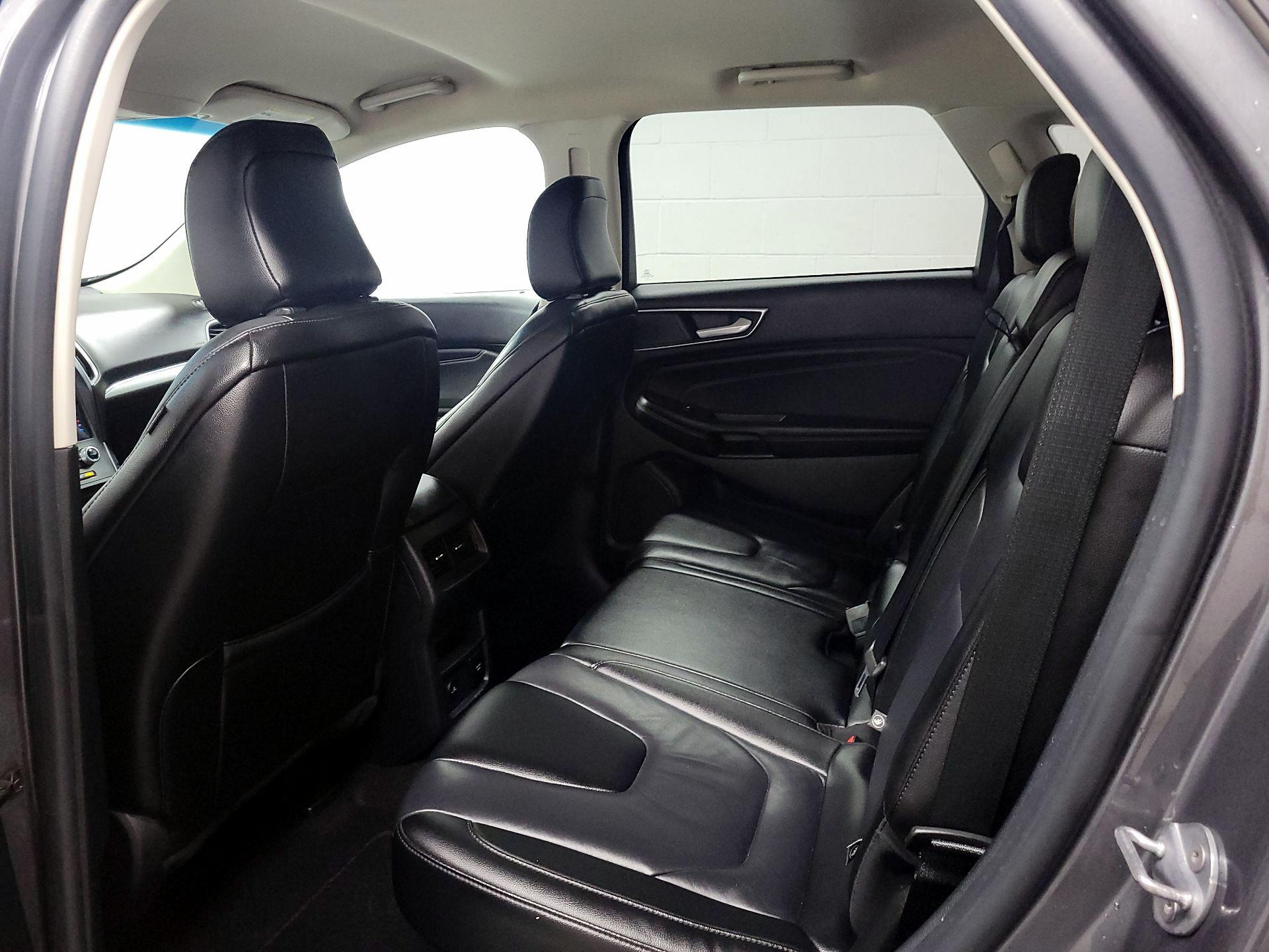 Thumbnail: 2022 Ford Edge - 18