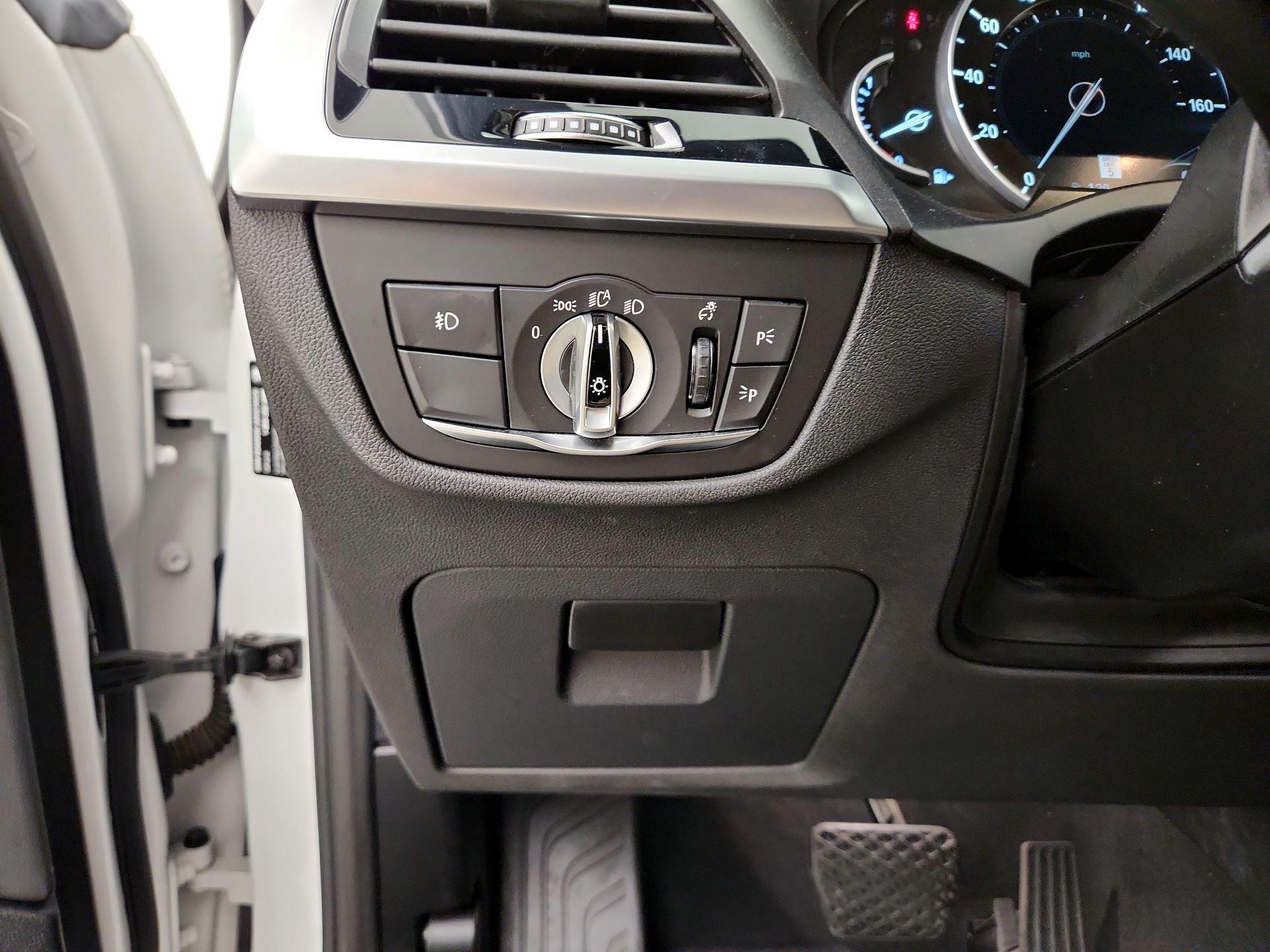 Thumbnail: 2019 BMW X3 - 13