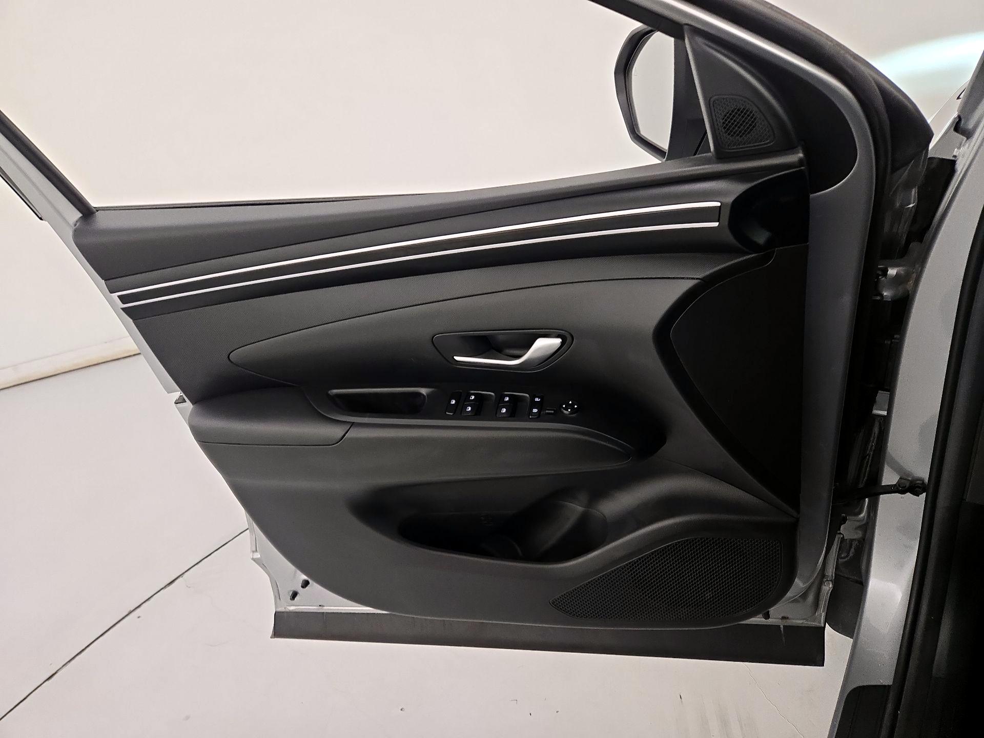 Thumbnail: 2023 Hyundai Tucson - 12
