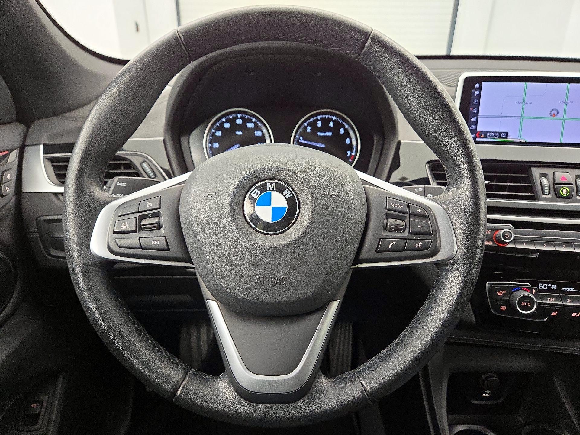Thumbnail: 2022 BMW X1 - 10