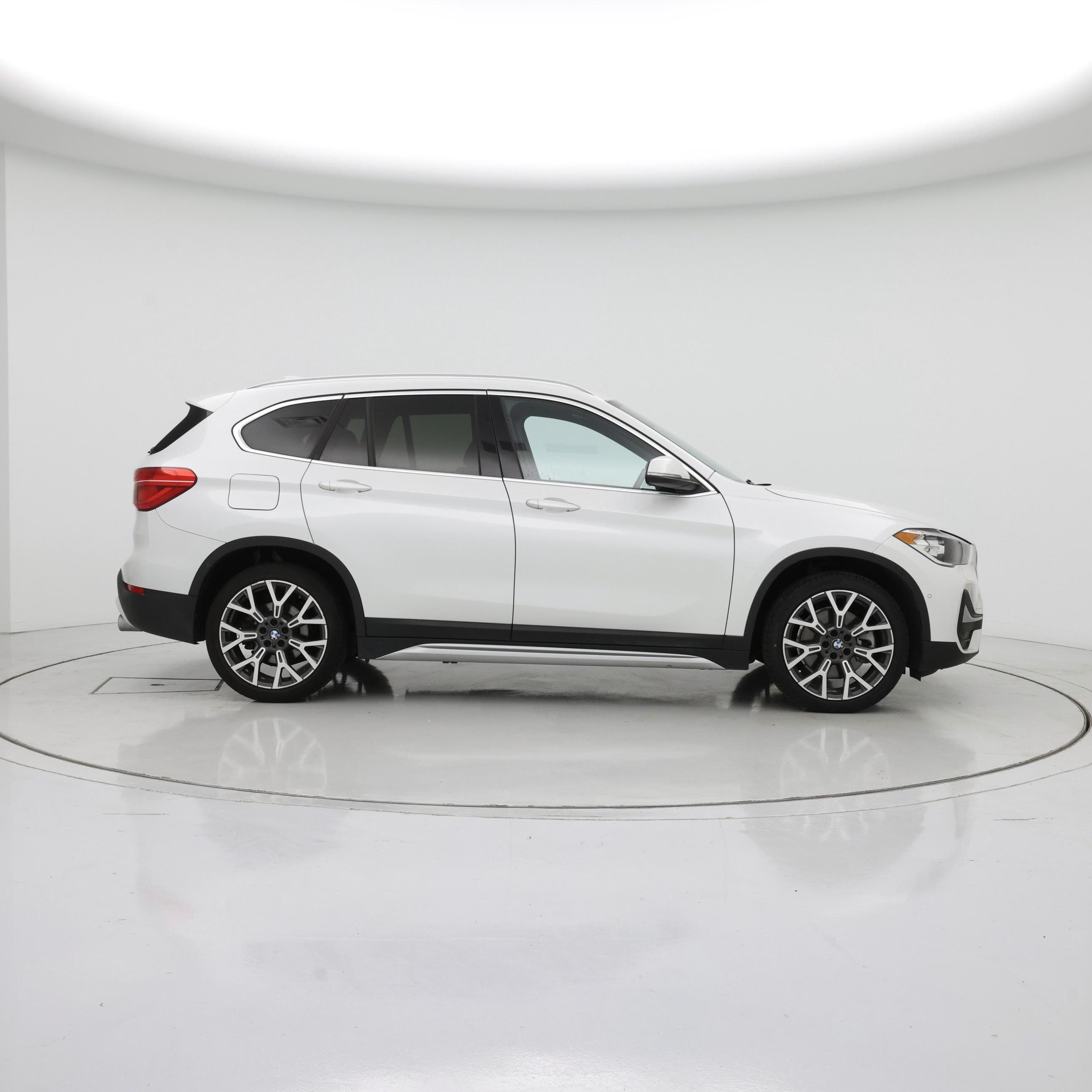 Thumbnail: 2022 BMW X1 - 7