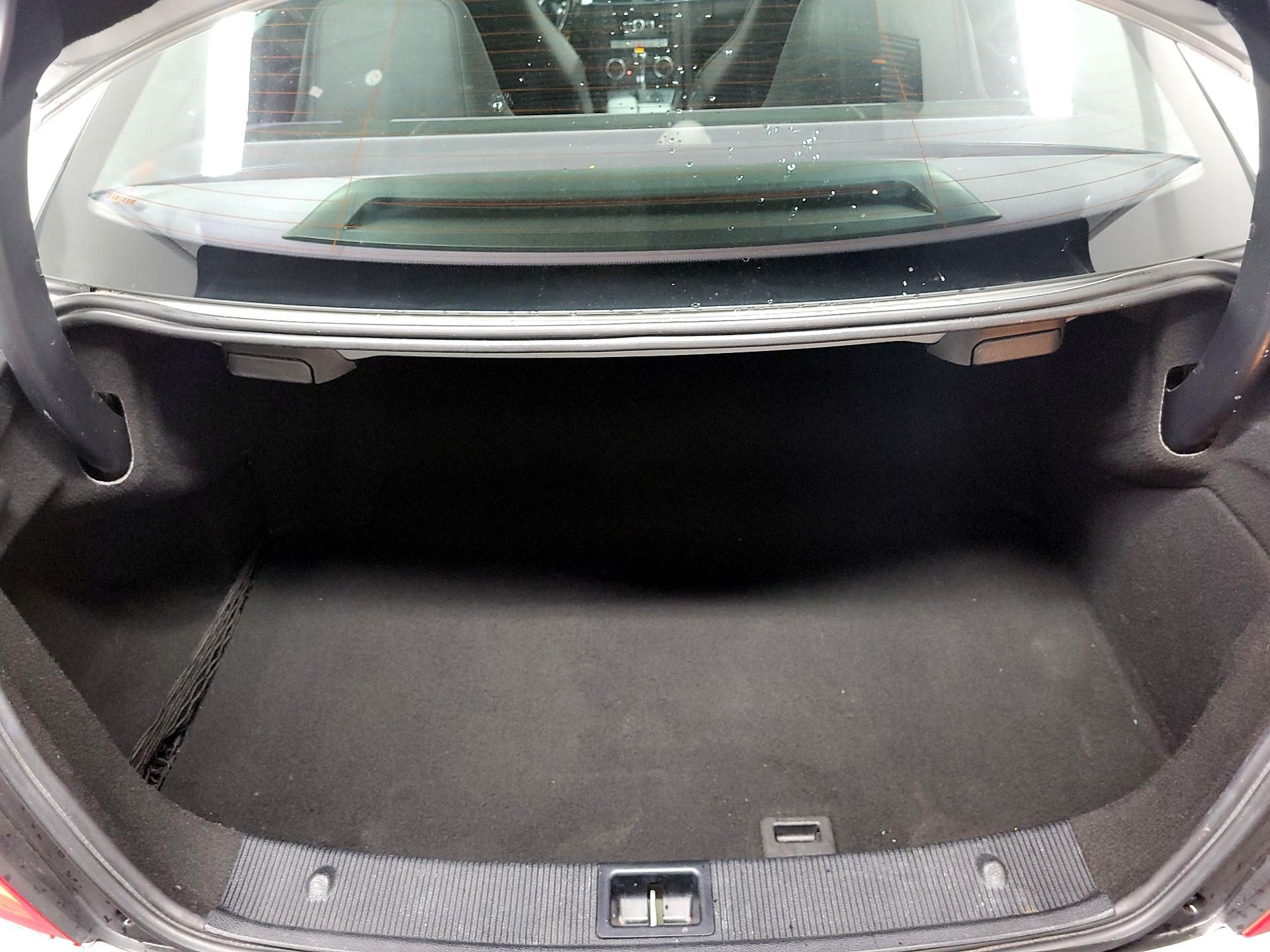 Thumbnail: 2014 Mercedes-Benz C-Class - 19