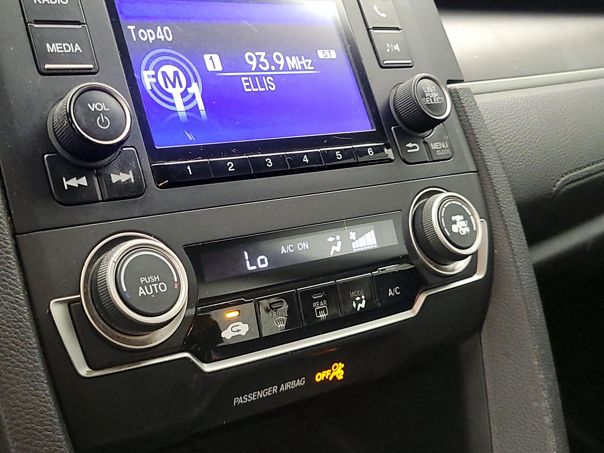 Thumbnail: 2016 Honda Civic - 16