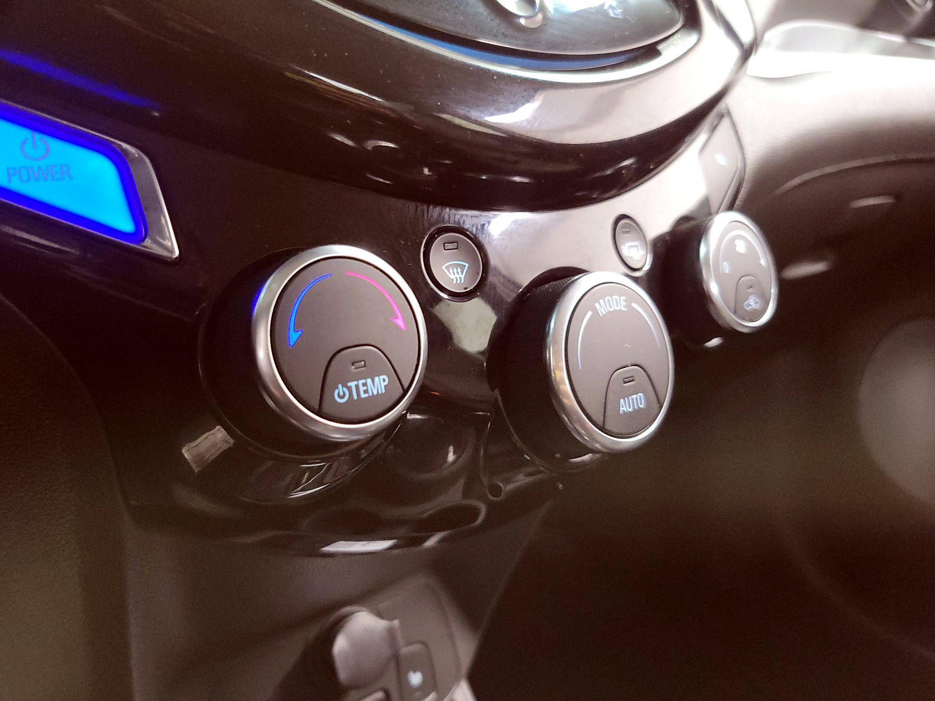Thumbnail: 2015 Chevrolet Spark - 15