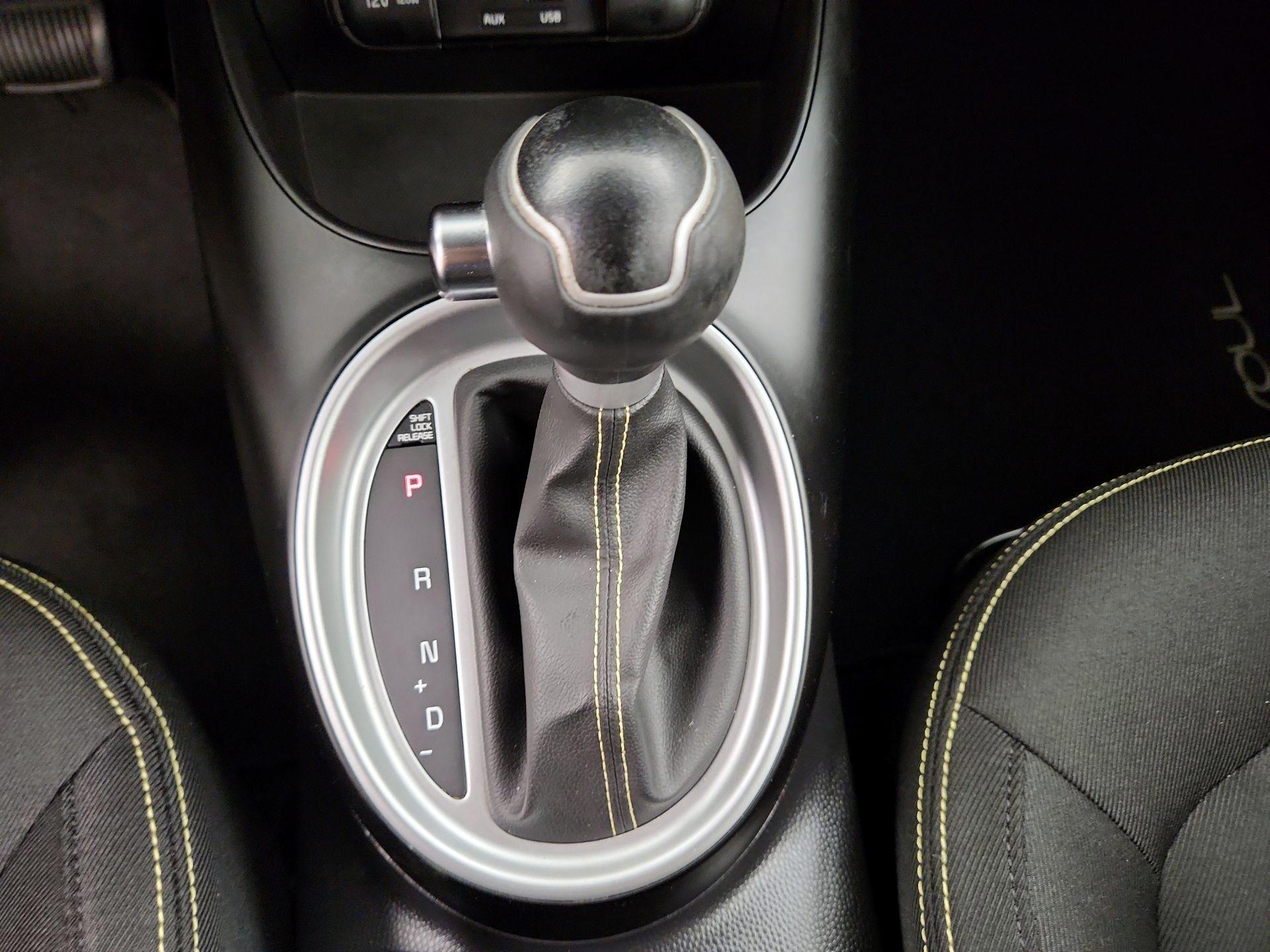 Thumbnail: 2015 Kia Soul - 16